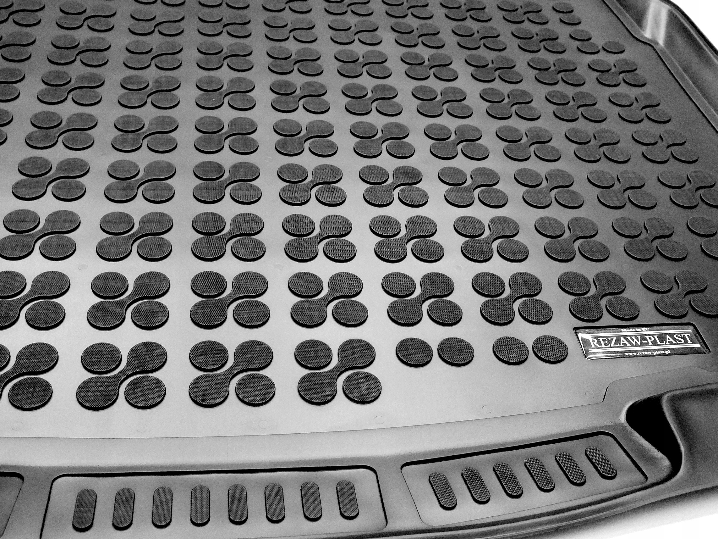 Kia Rio IV 2016-2023 hatchback przed i po liftingu górna podłoga mata guma Materiał kauczuk