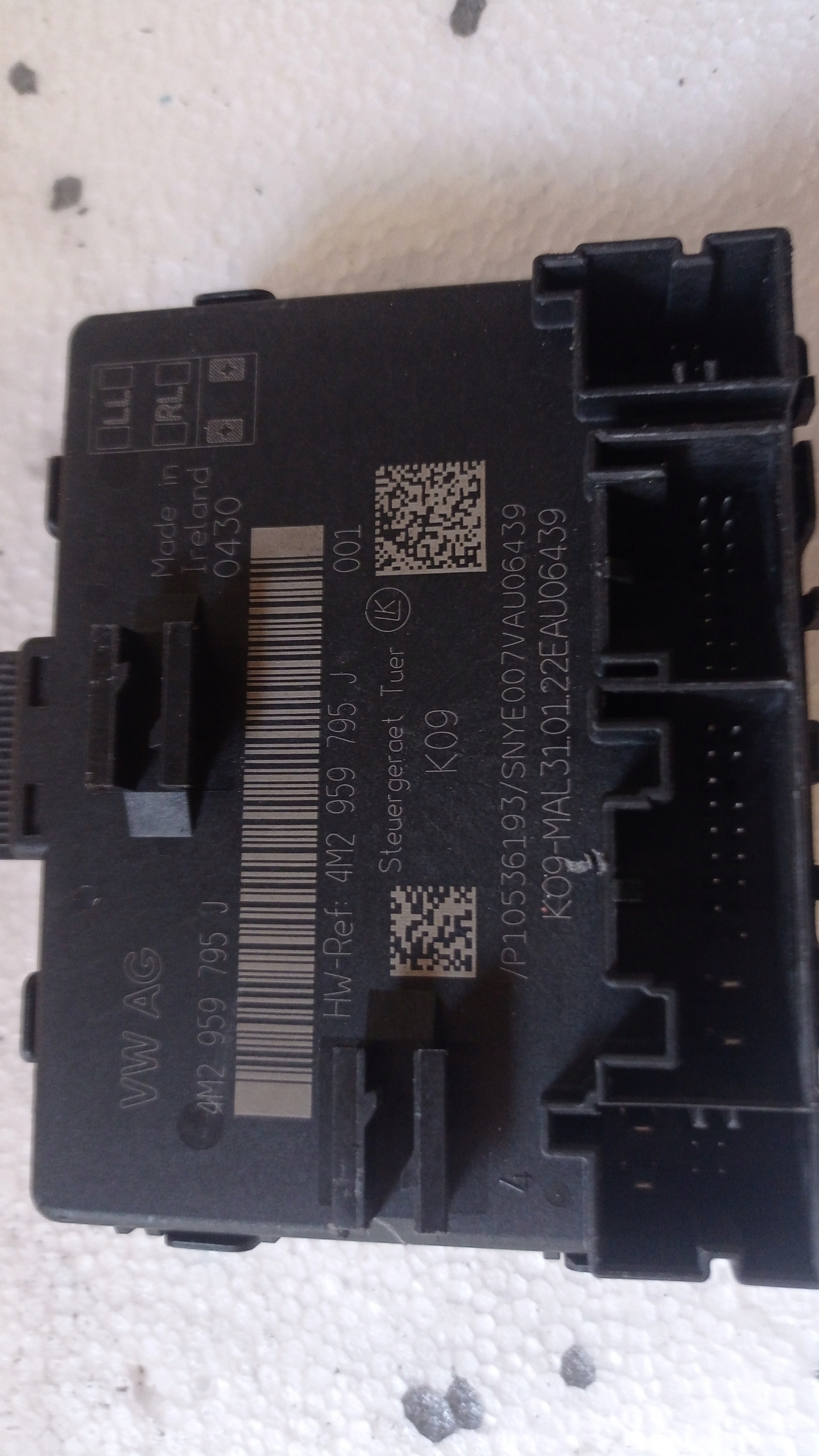 module door left rear part Audi A6 C8 4M2959795J