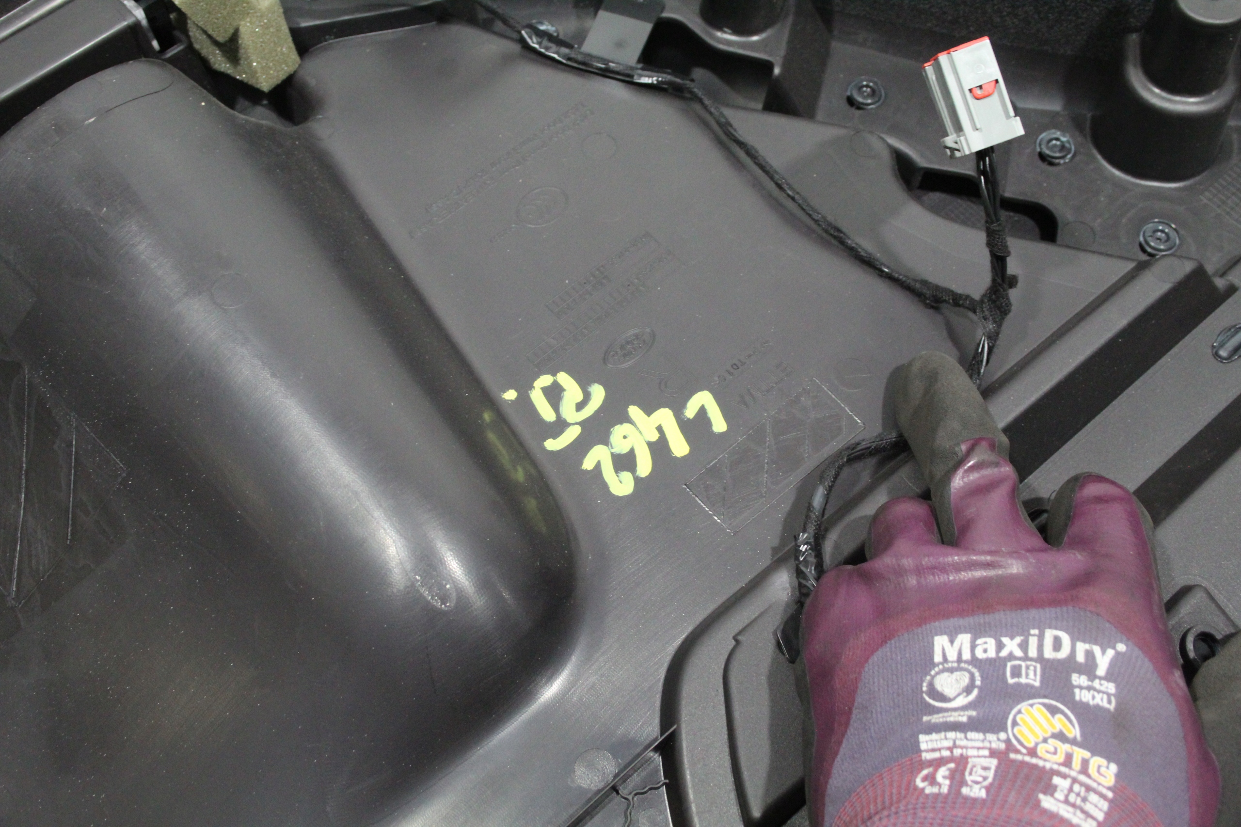 upholstery side door right rear part DISCOVERY V 5 L462