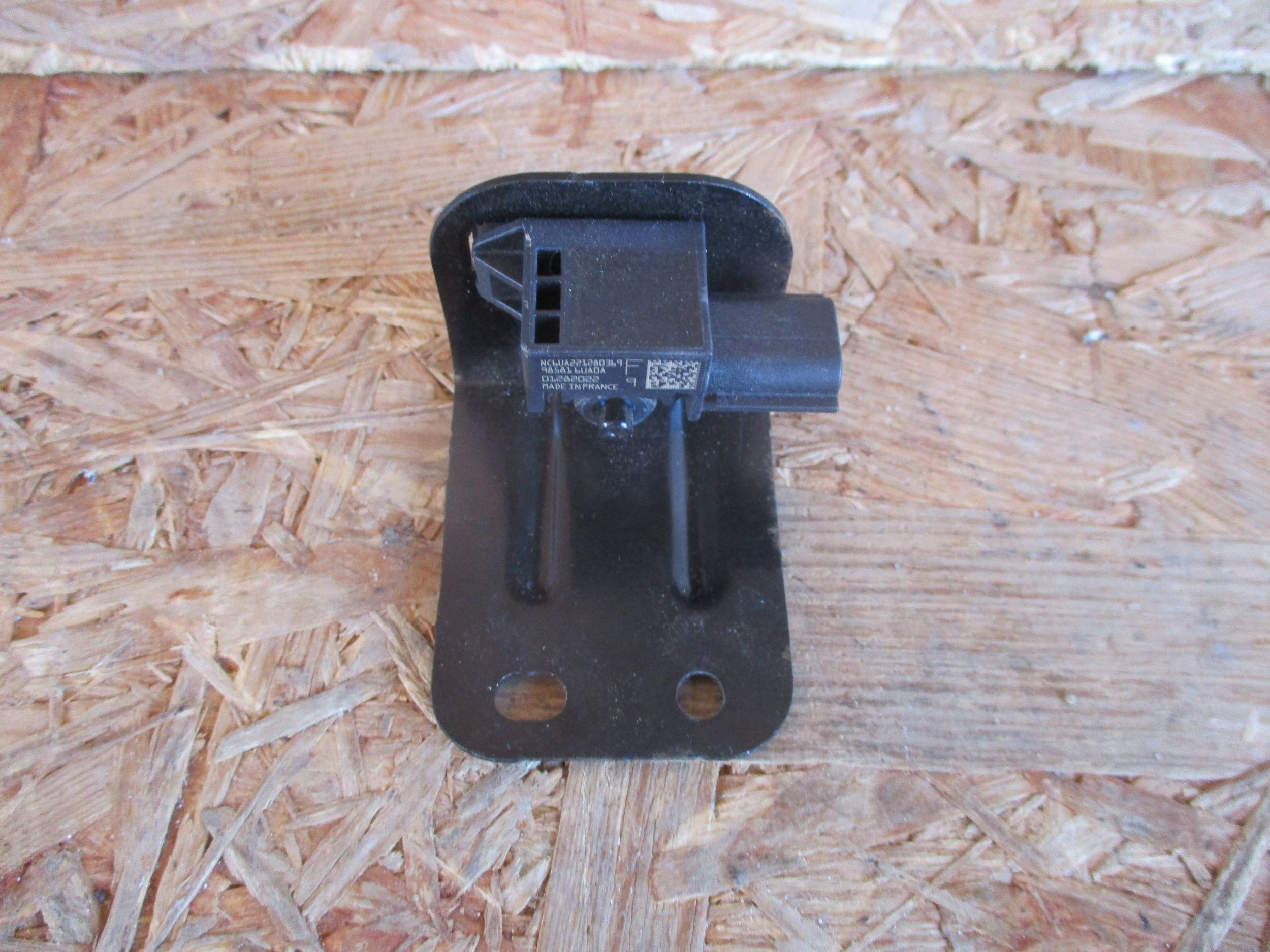 Crashsensor Drucksensor NISSAN QASHQAI J12