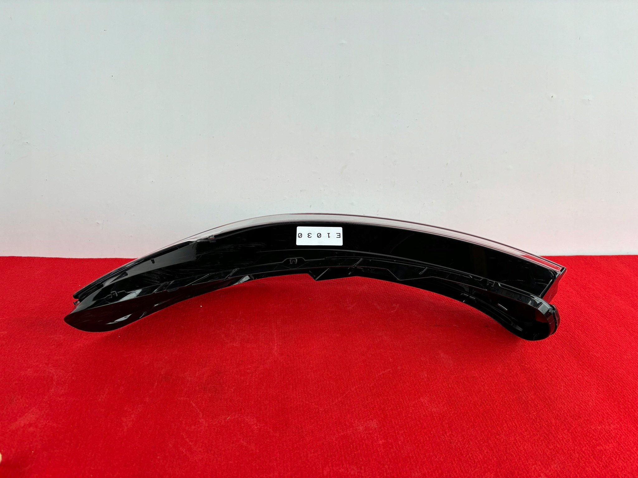 VW PASSAT B9 left light front KLOSZ SZKLO VALEO E1030