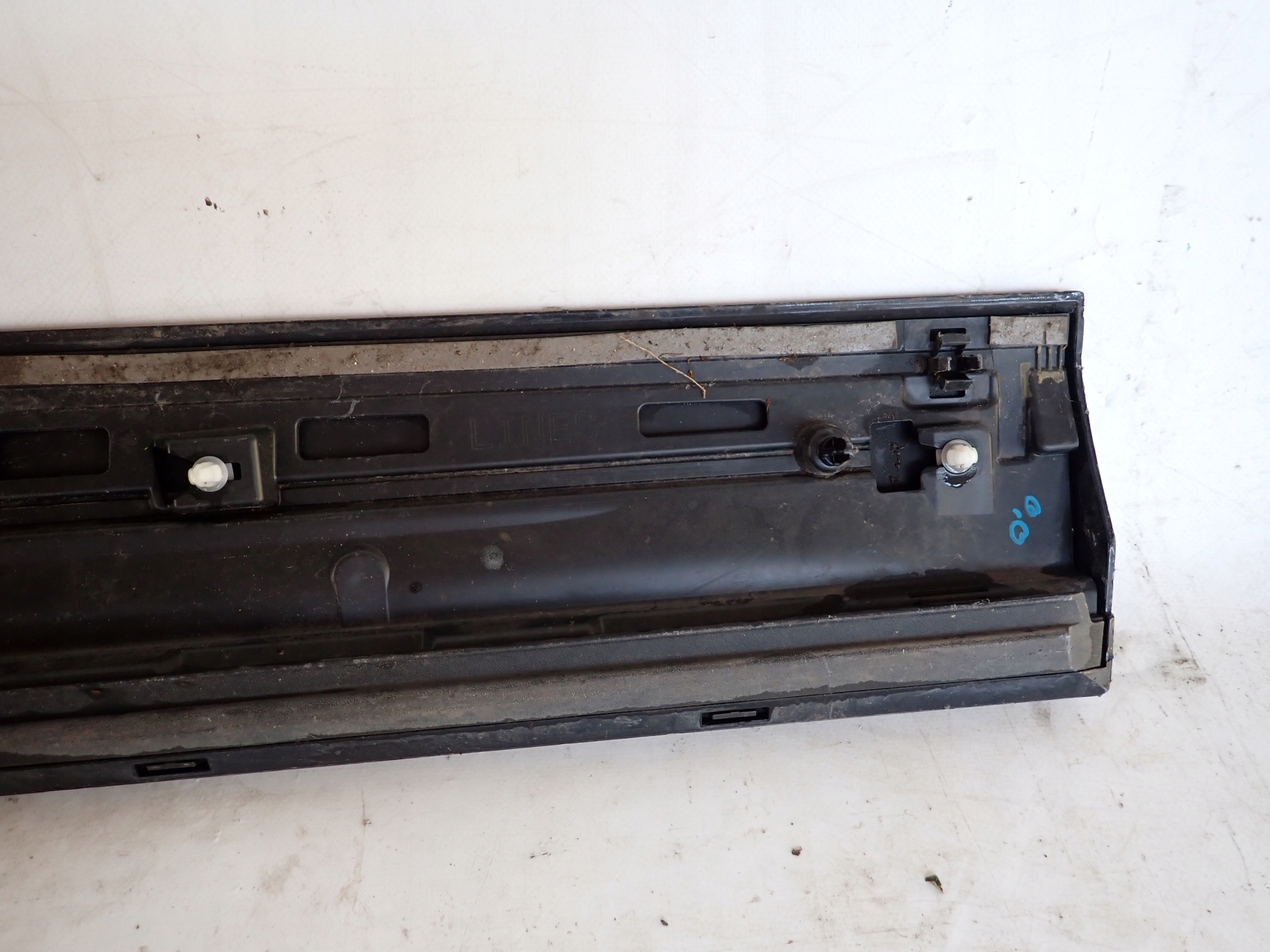 AUDI Q2 81A S-LINE 16- moulding door left front front 81A853959