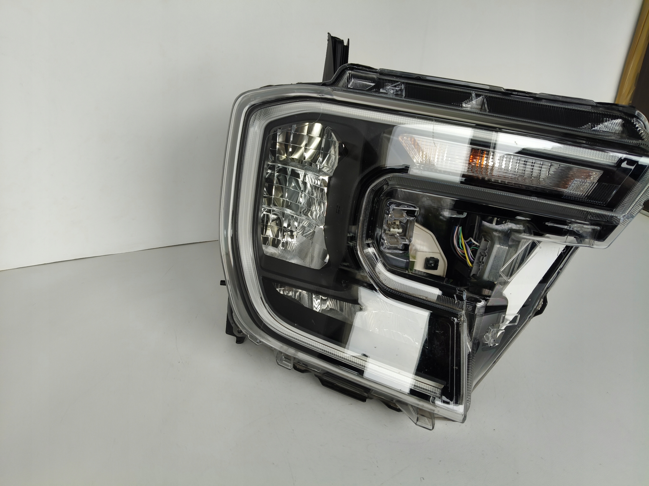 Licht rechts REFLEKTOR FORD RANGER 23- FULL LED