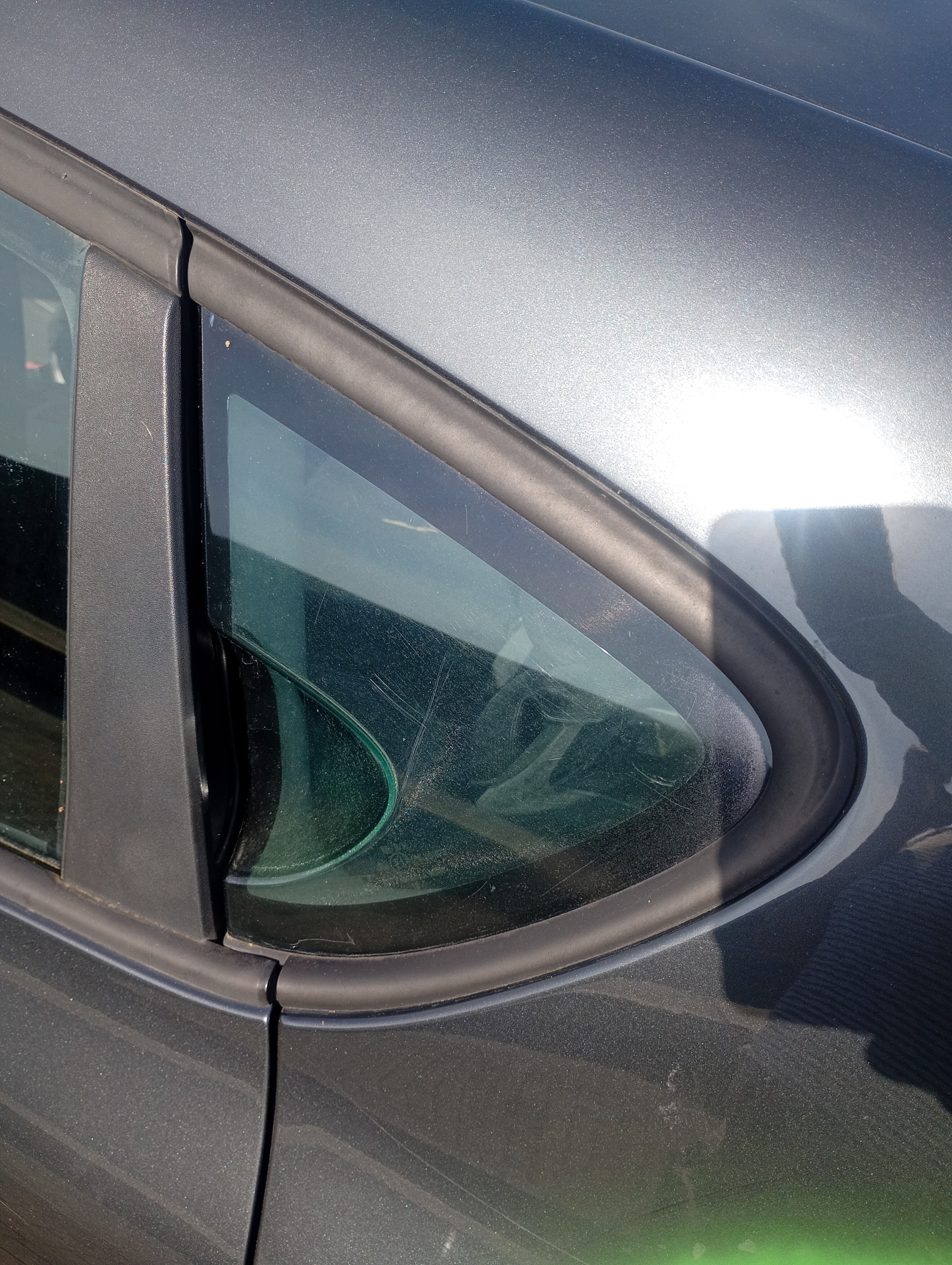 window side bodywork left rear rear part Seat Leon 2 II 05-13