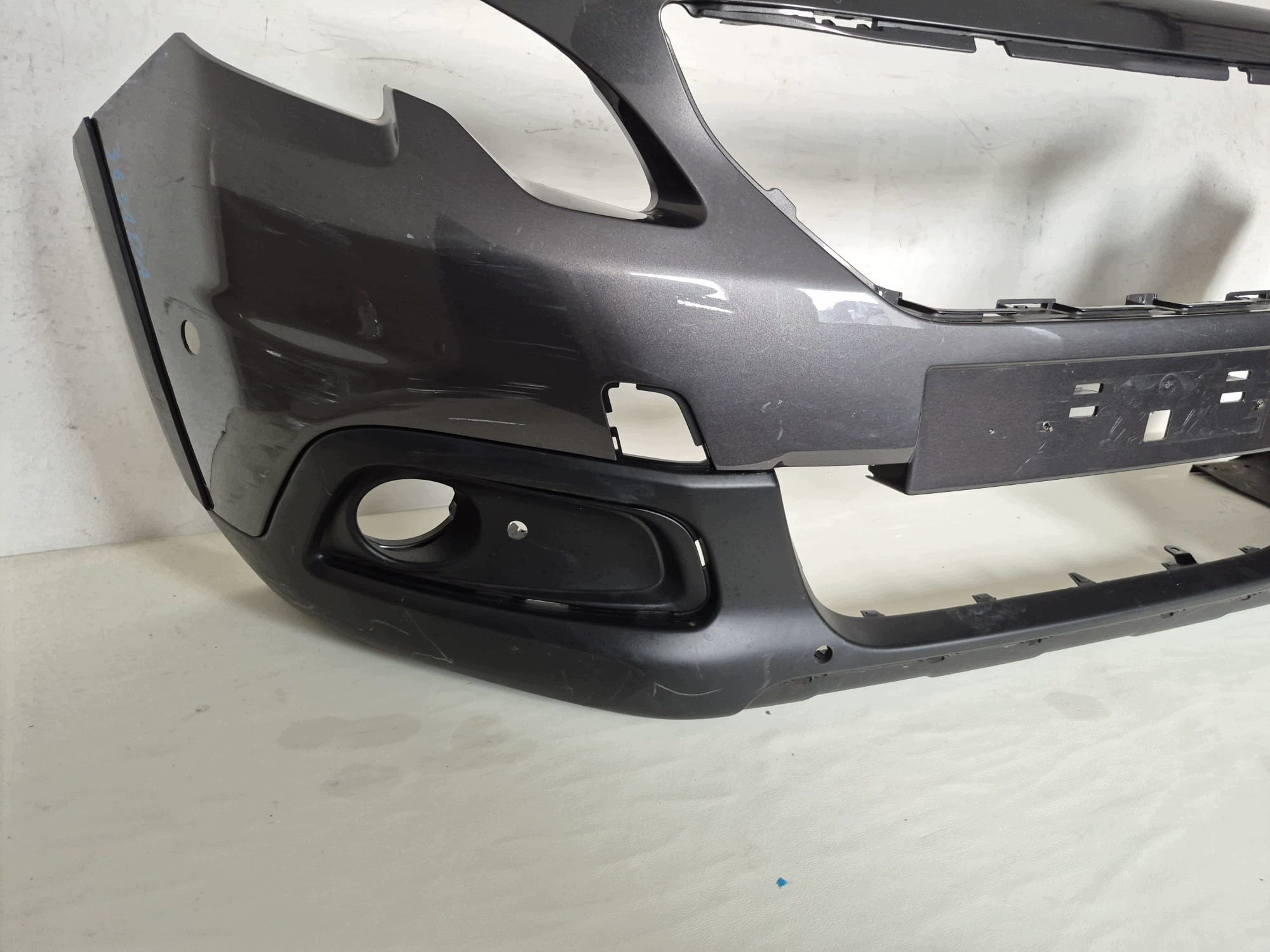 PEUGEOT 2008 and 1 LIFT CROSS 16-19 bumper front front PDC