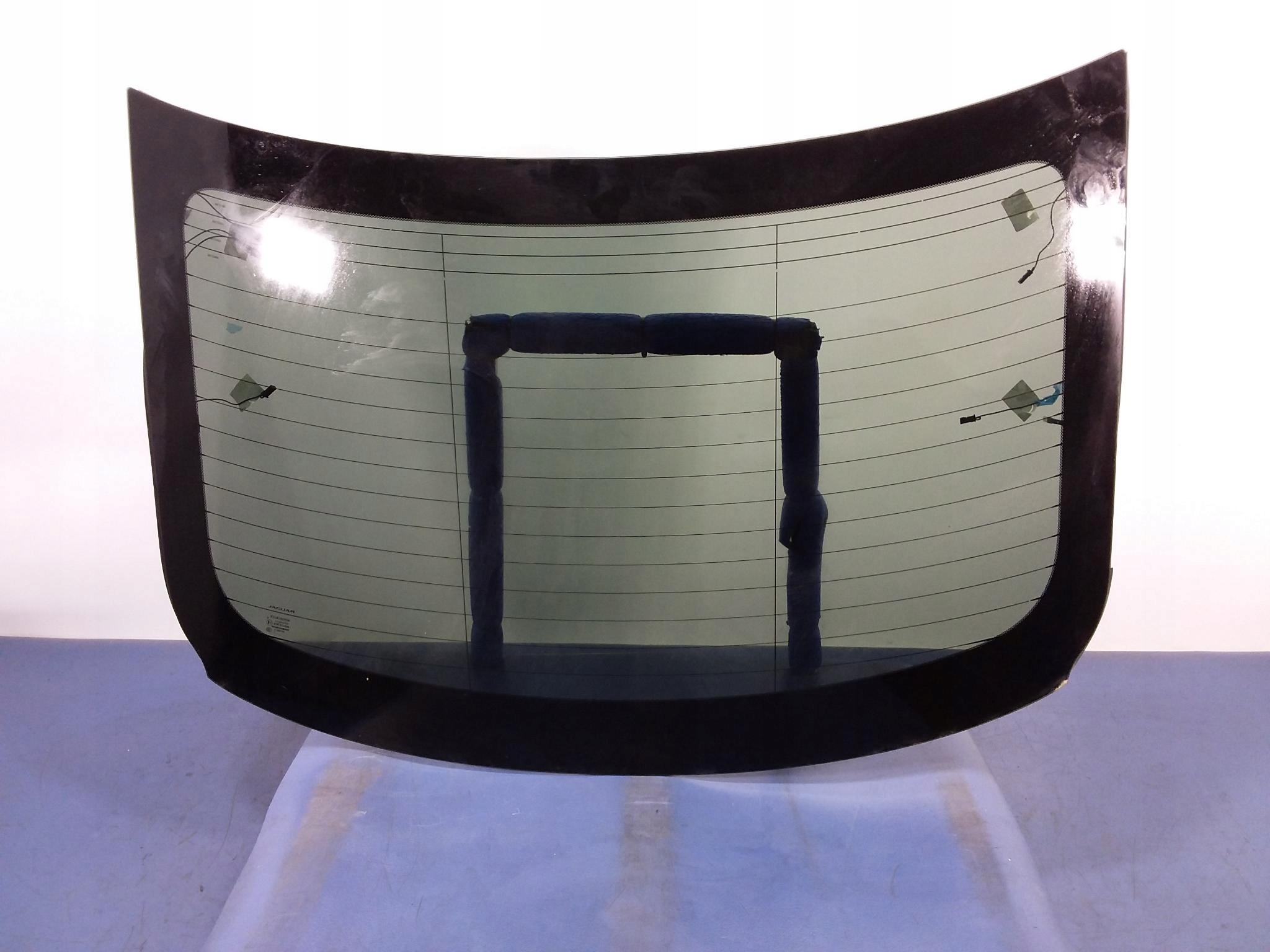 JAGUAR XF II X260 седан заднее стекло заднее 17