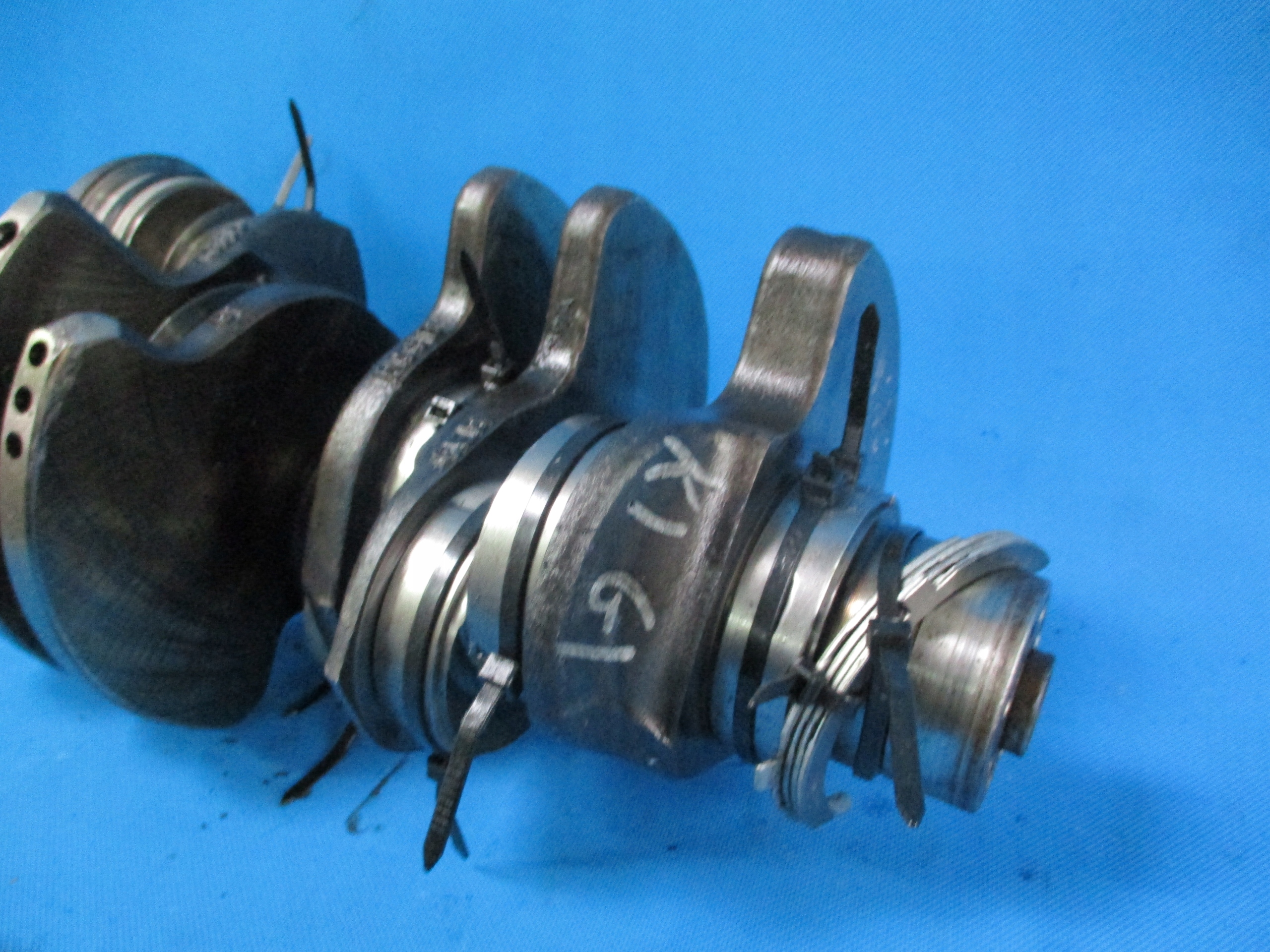 WAŁ KORBOWY PO SZLIFIE AUDI 3.0TDI 059101AJ Numer katalogowy części 059101AJ