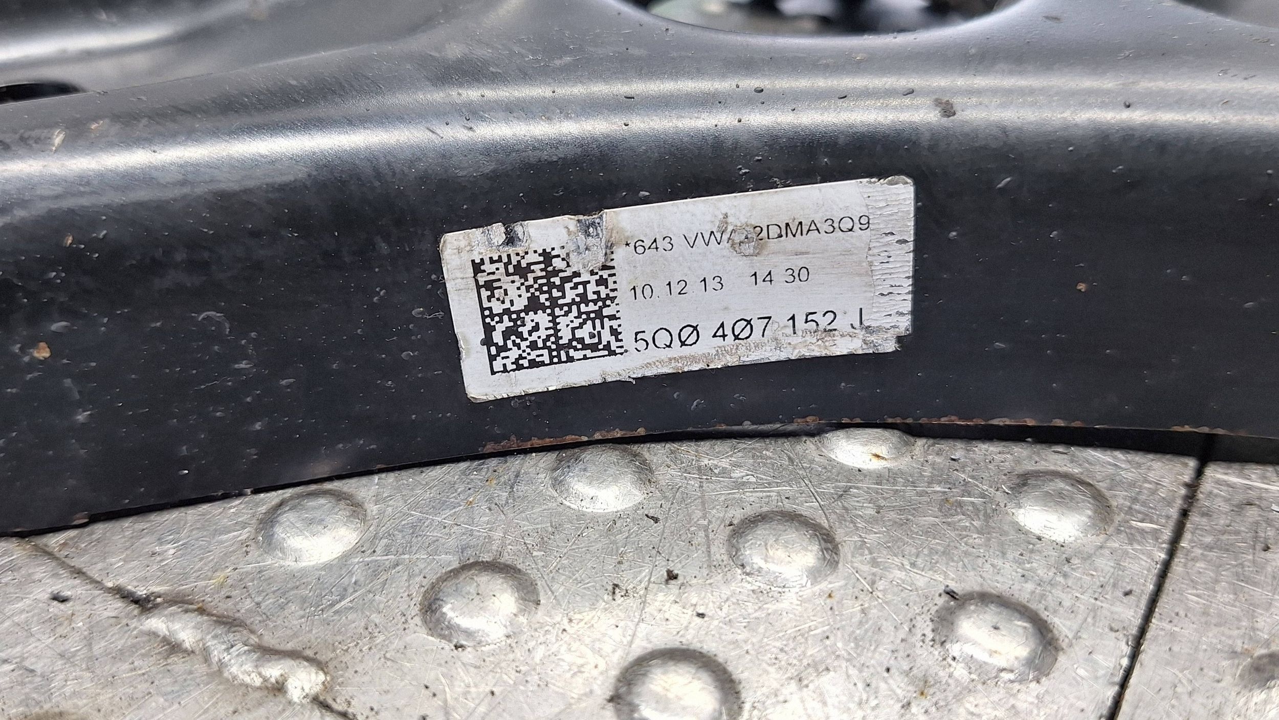 arm right front 5Q0407152J AUDI A3 8V OCTAVIA III LEON III 5F GOLF VII
