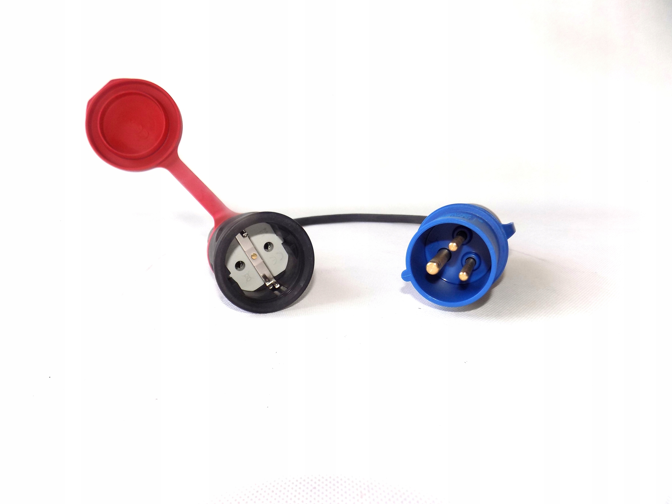 

Adapter/redukcja 16A/3 230v (uziemienie schuko)