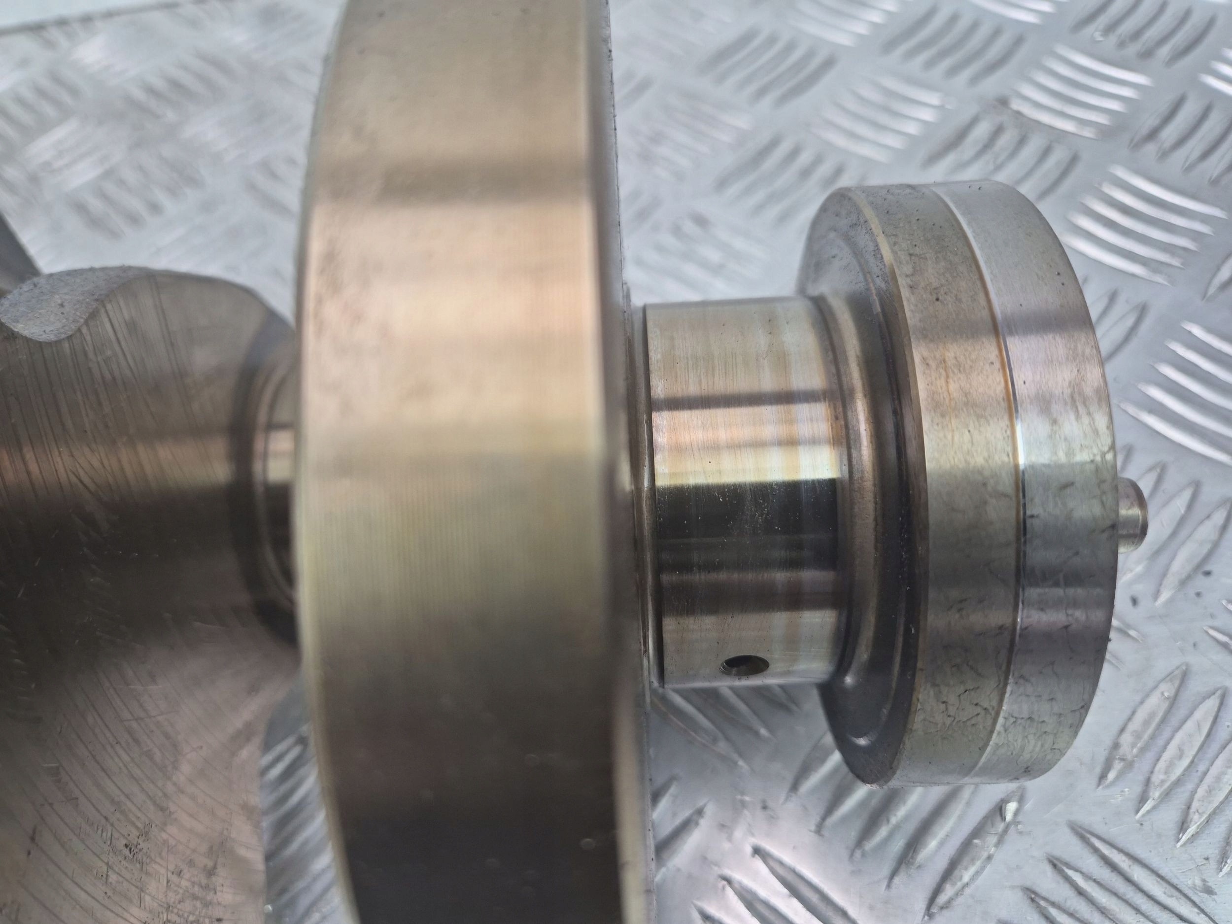 crank Mercedes E500 W212 A2720520603 M273.970