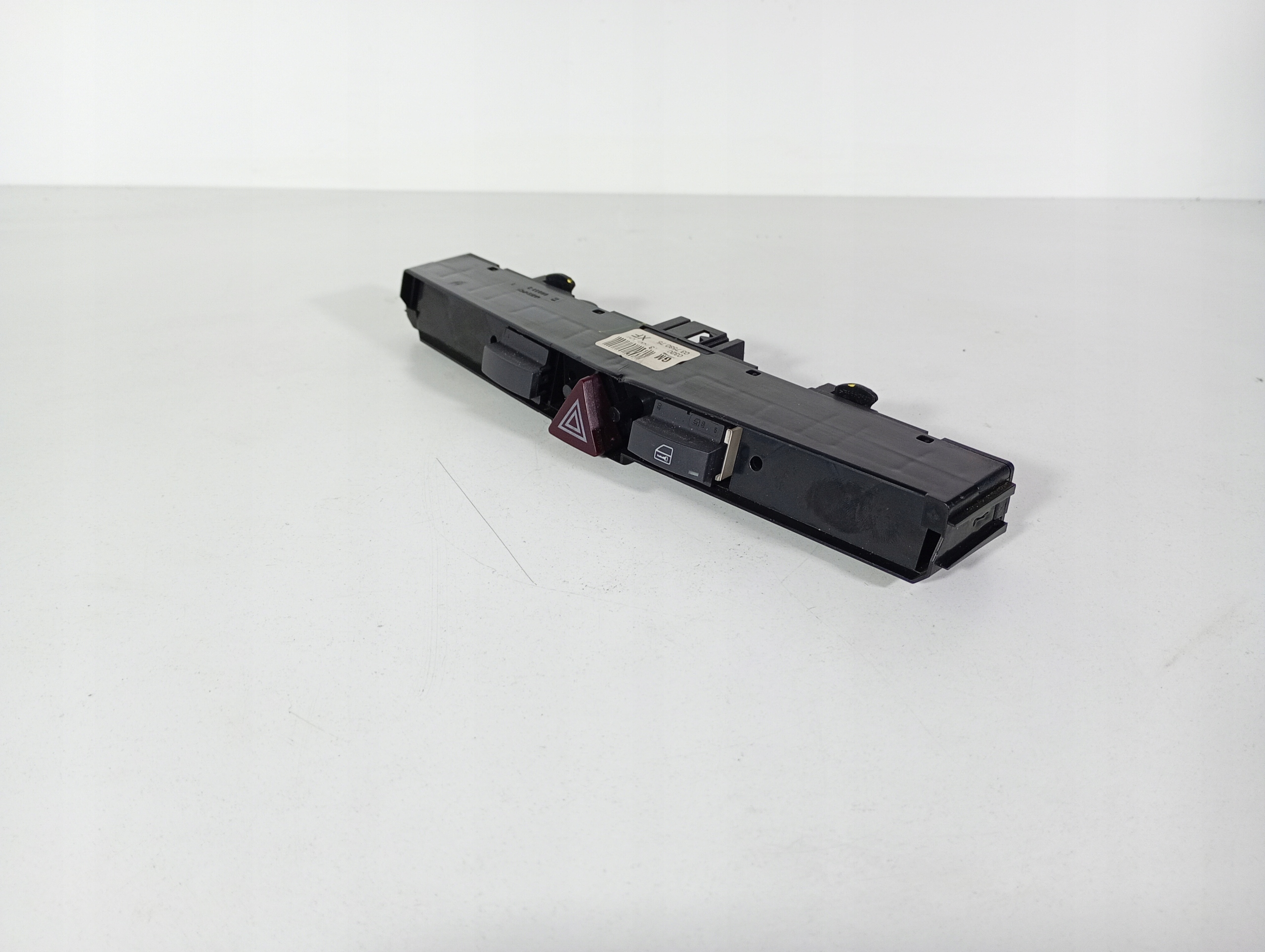 Opel Astra H 04-14 switch light switch of warning lights OE 13100105
