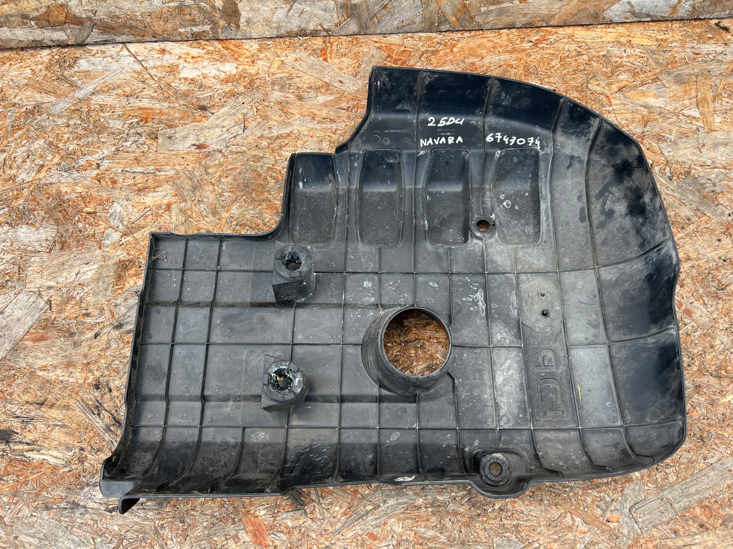 Blende Abdeckung Abdeckung oben DES MOTORS NISSAN NAVARA PATHFINDER