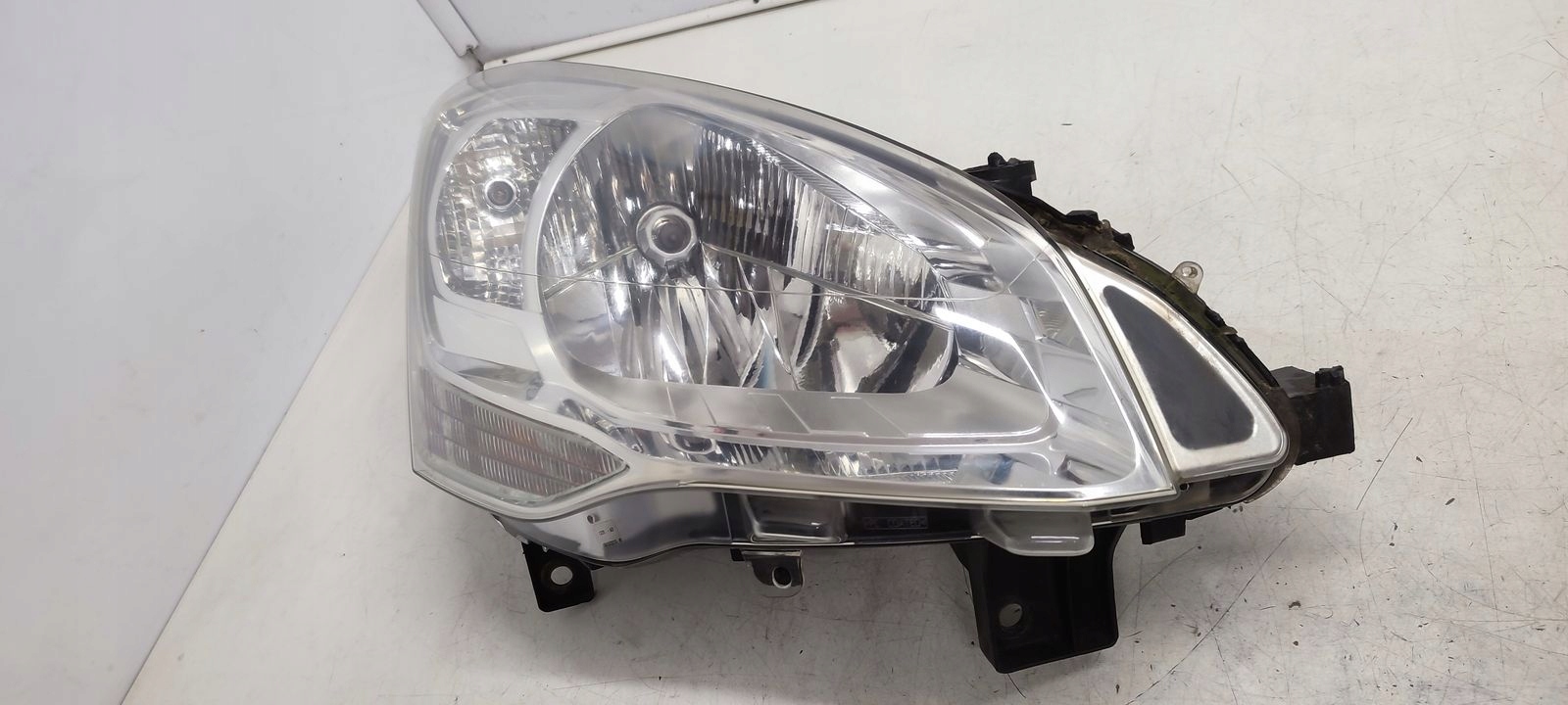 light front front right Citroen Berlingo II