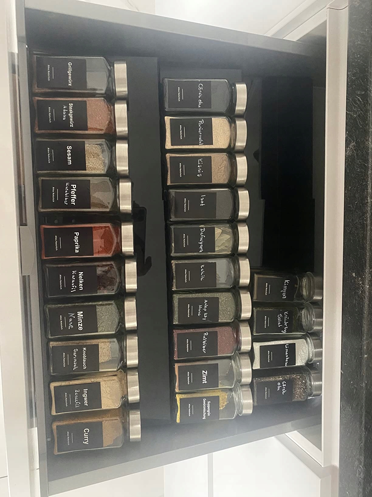 ORGANIZER DO SZUFLADY REGAŁ NA PRZYPRAWY PRZYPRAW Kolor czarny