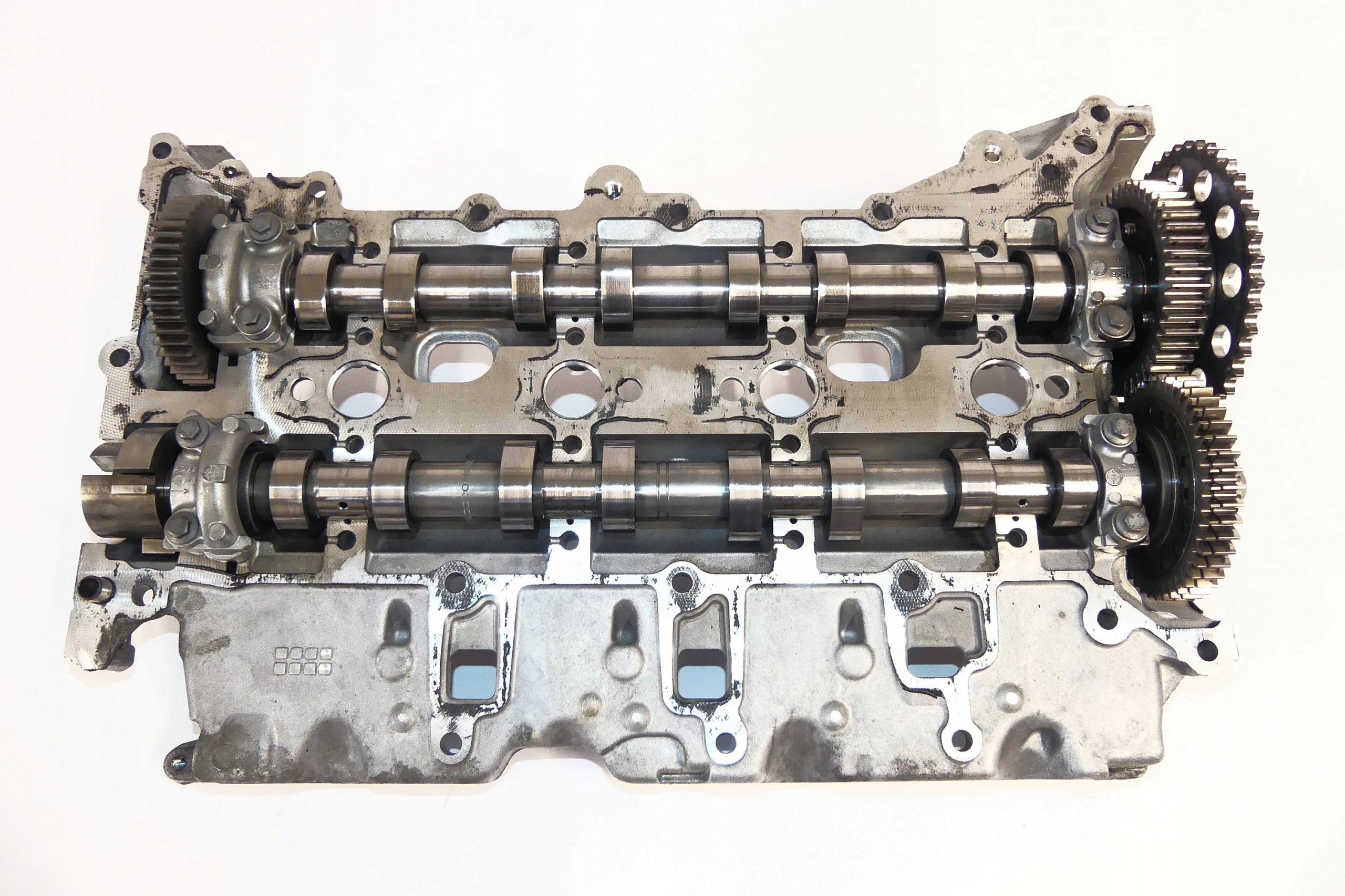 130016912R 130C09955R - TRAFIC III 2.0 BLUE DCI EURO6 РАСПРЕДВАЛЫ