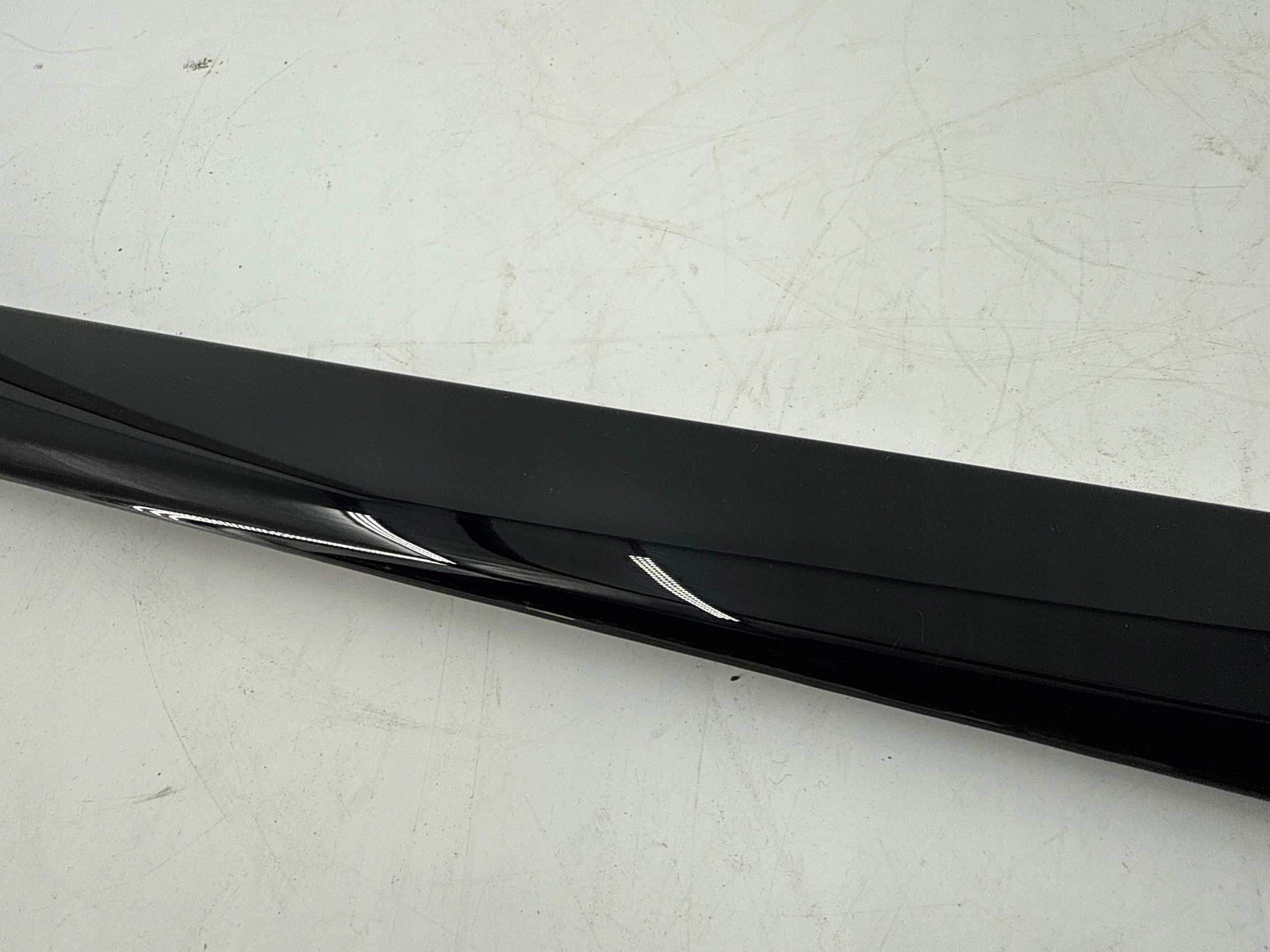 Audi A4 S4 B7 8E 8H 2007 - передняя правая - обшивка Двери