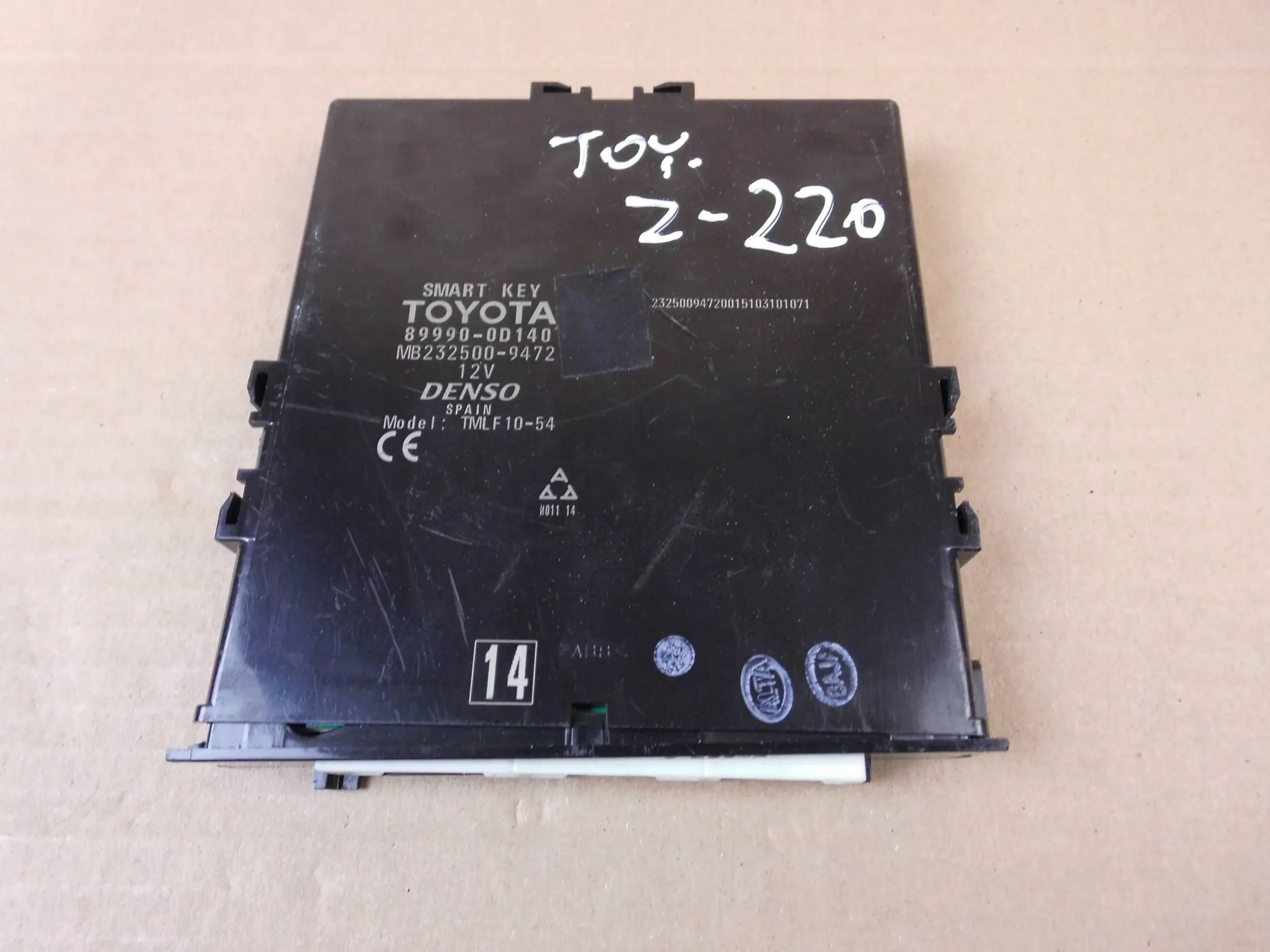 Toyota Yaris III module control unit SMARTKEY 89990-0D140