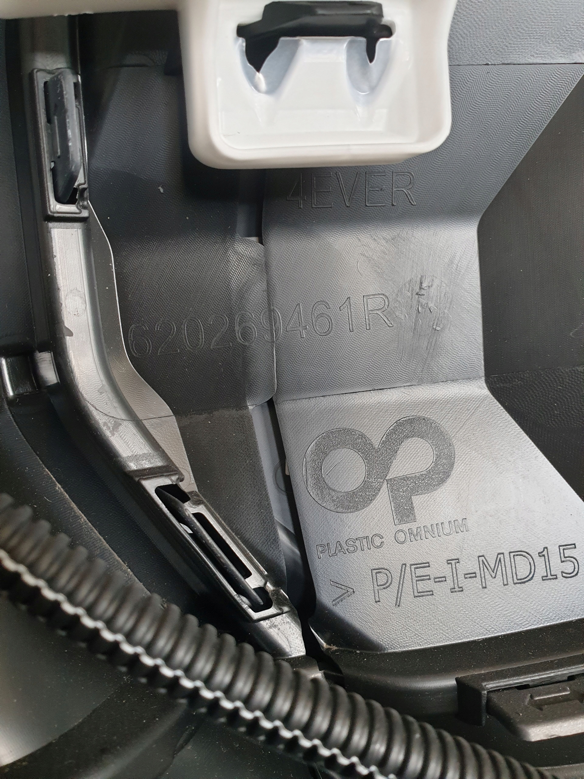 RENAULT 4 IV E-TECH 25-> bumper front front PDC RADAR cover 620269461R