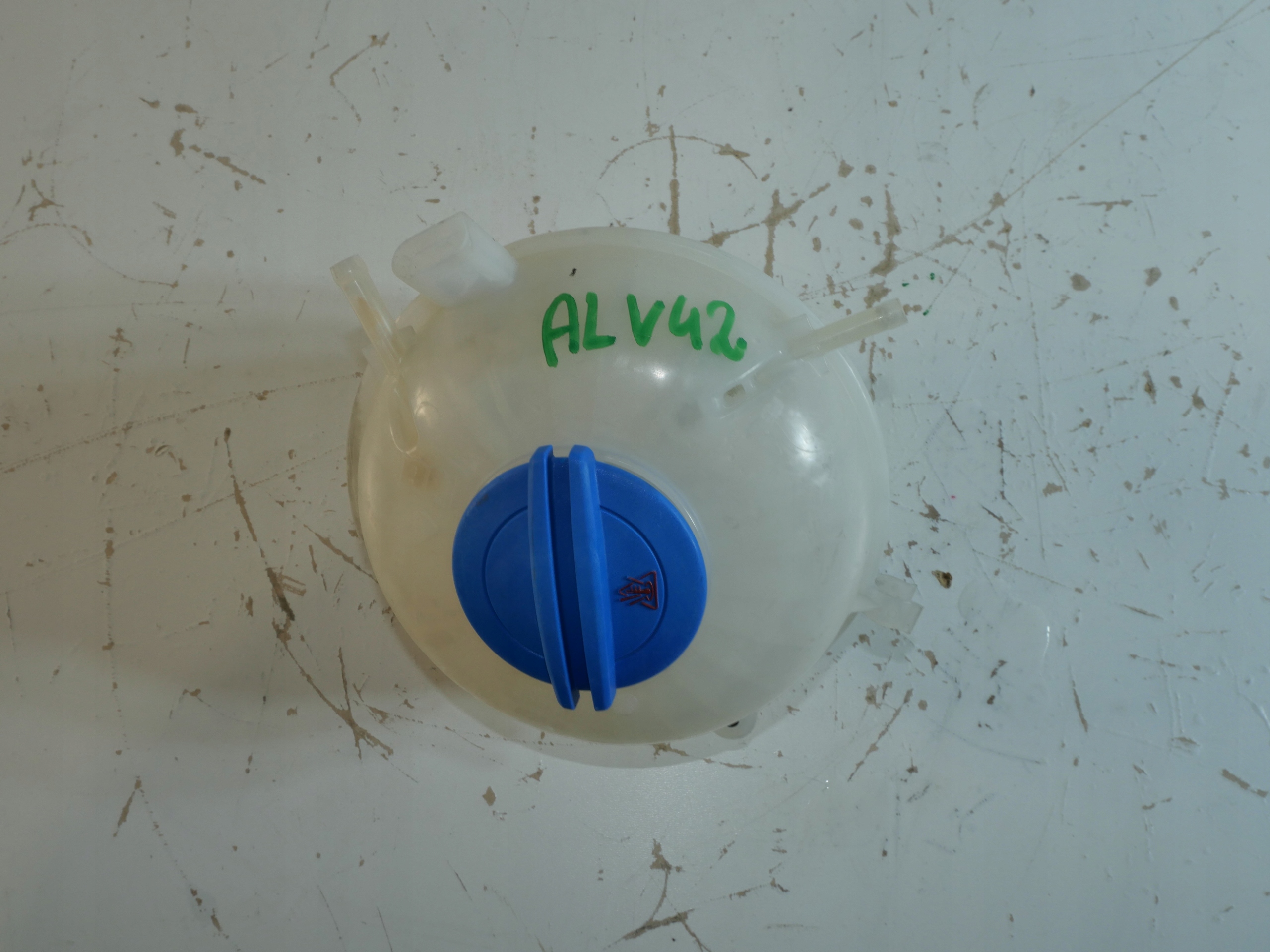 VW T6 water tank 7E0121407B