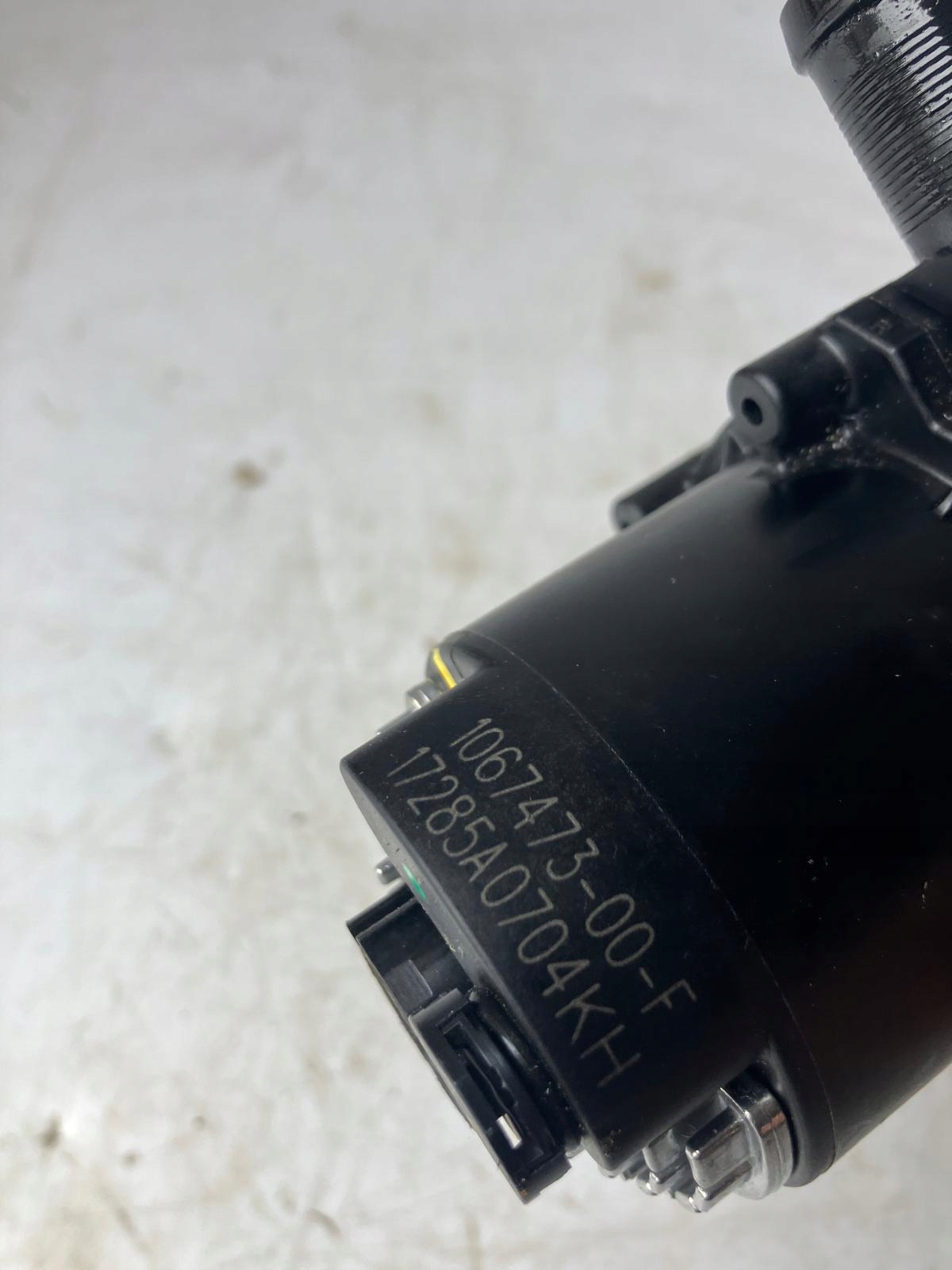 water pump TESLA MODEL S LIFT 1067473-00