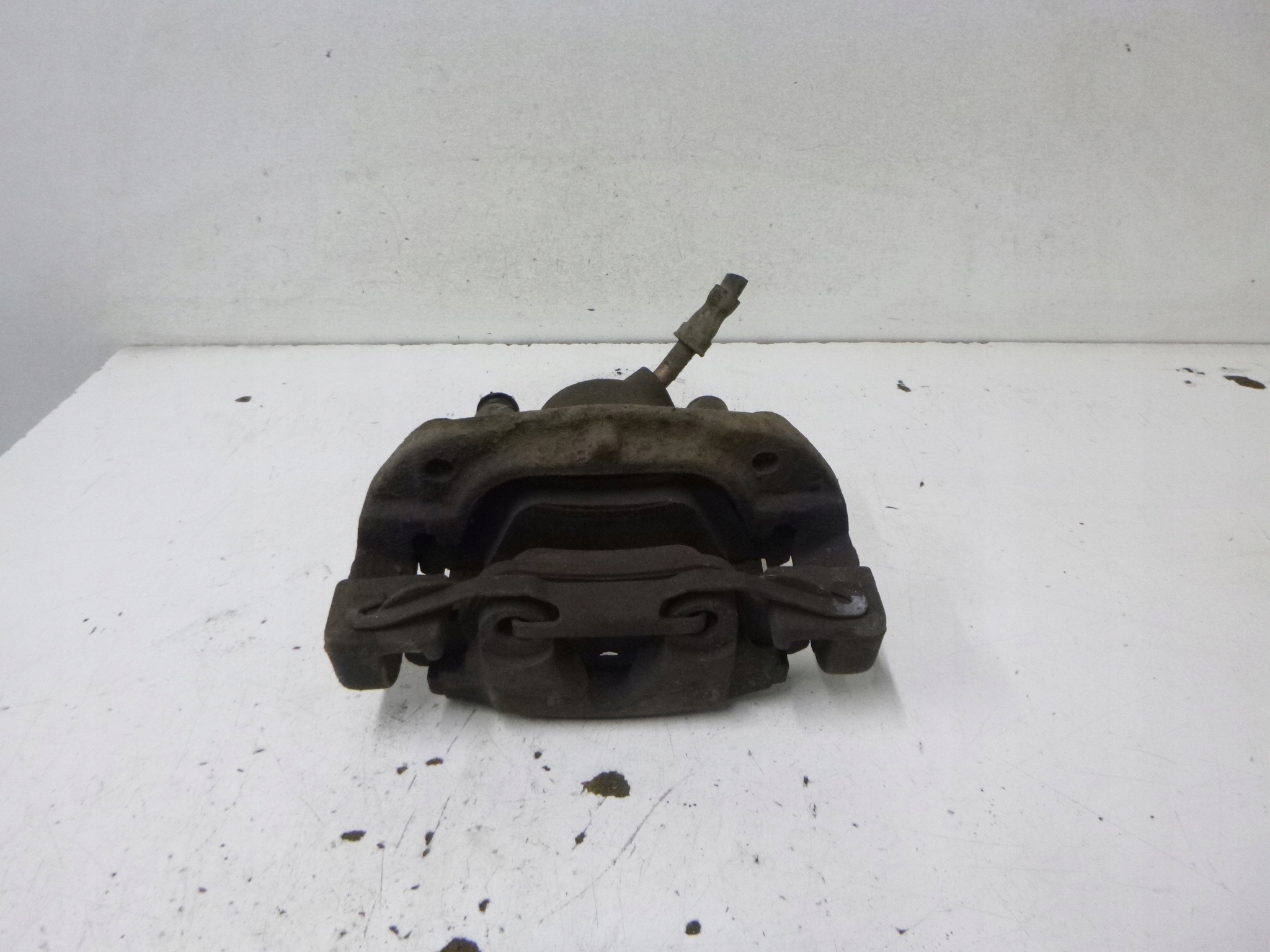 caliper brake front BMW E46 2.0D Kombi 98r.