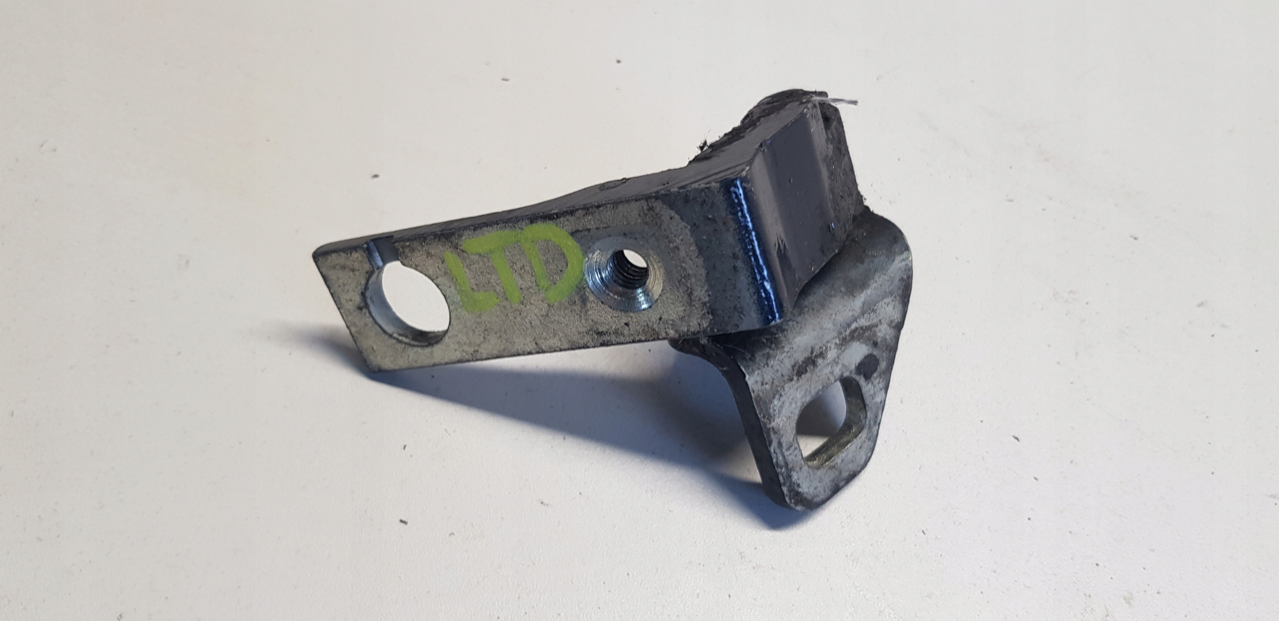 FORD FOCUS MK3 hinge door left rear part lower