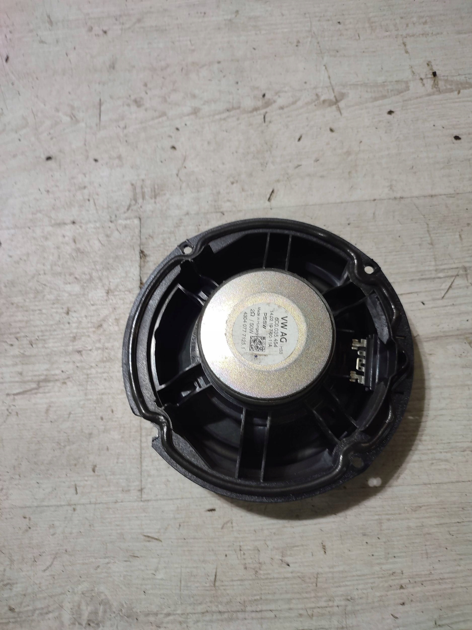 Seat Arona 2019 front left speaker door przednich