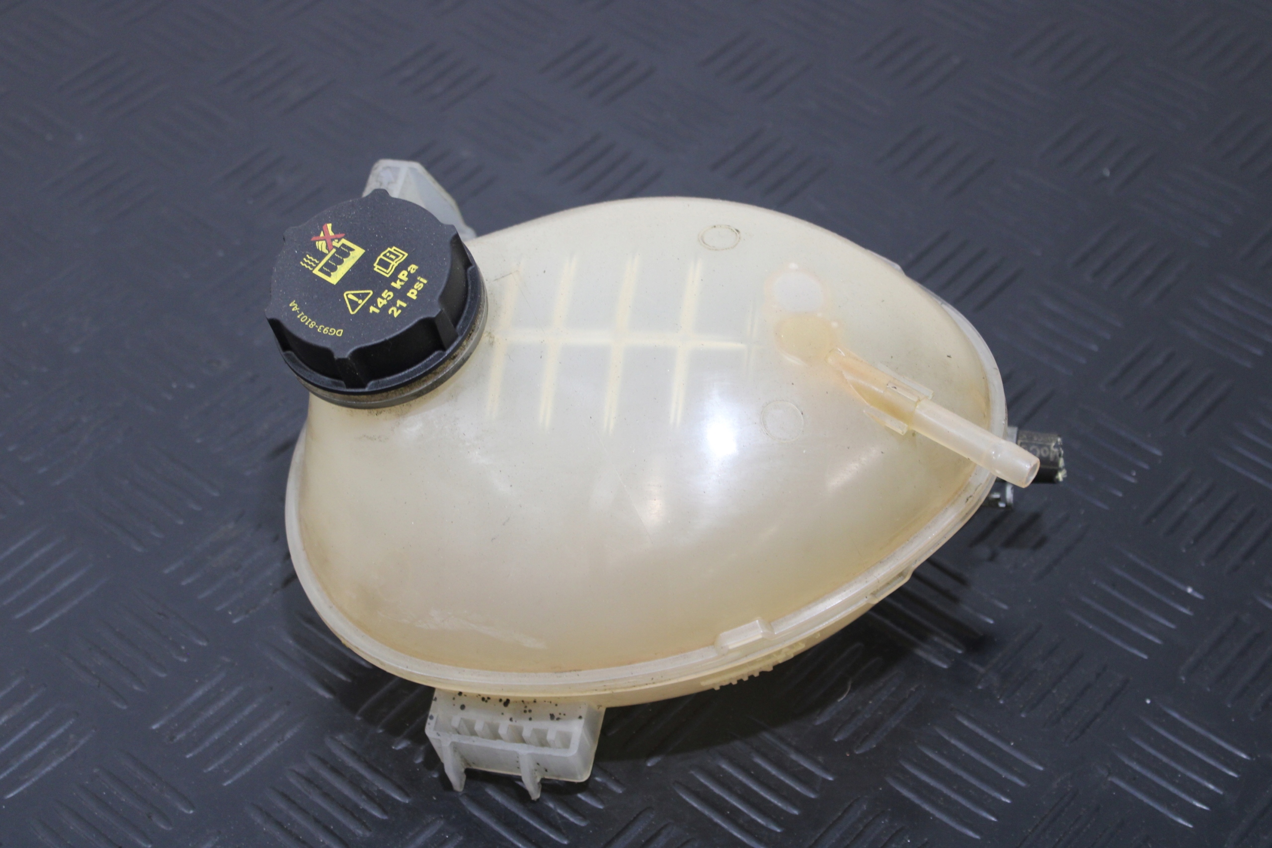 Réservoir eau GN11-8A080-BA FORD FIESTA MK8 1.5 TDCI