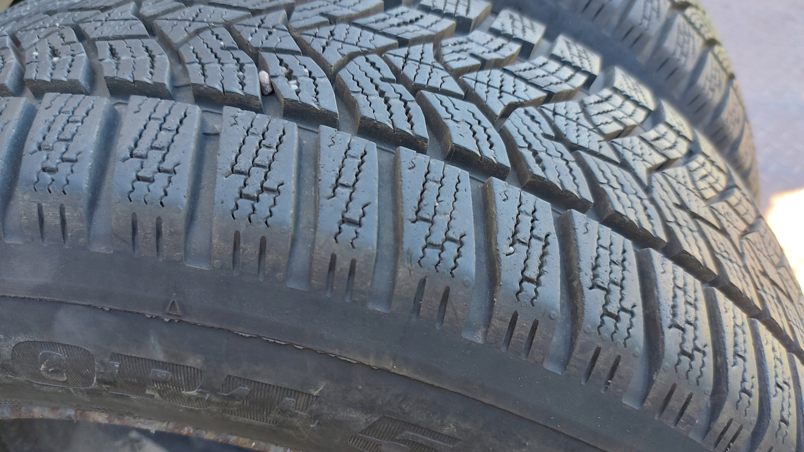 DUNLOP WINTER SPORT 5 195/65R15 OPONY ZIMOWE 8mm Model Winter Sport 5