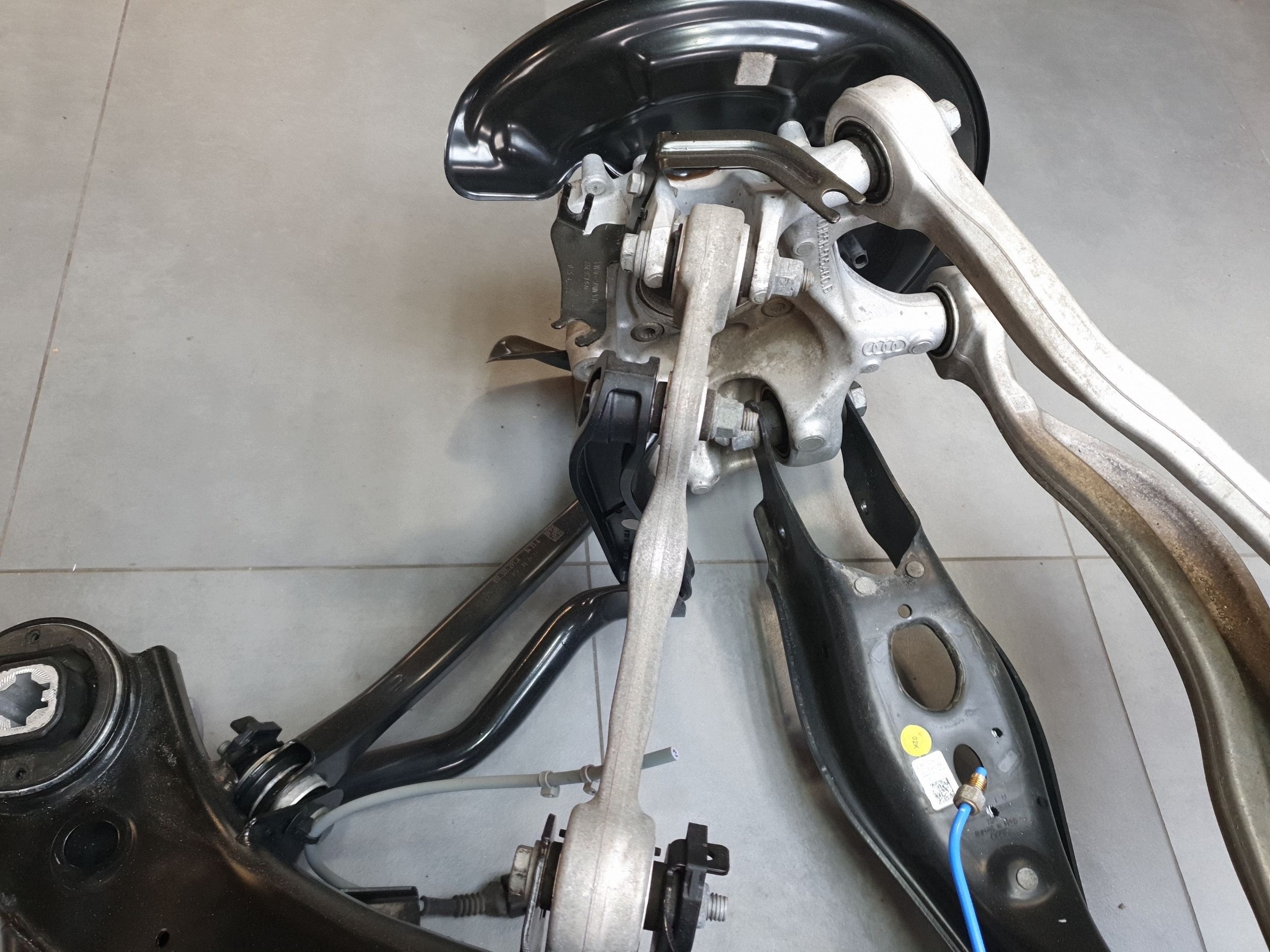 Audi SQ6 e-tron achsträger hinten achsträger heck 85E505235M