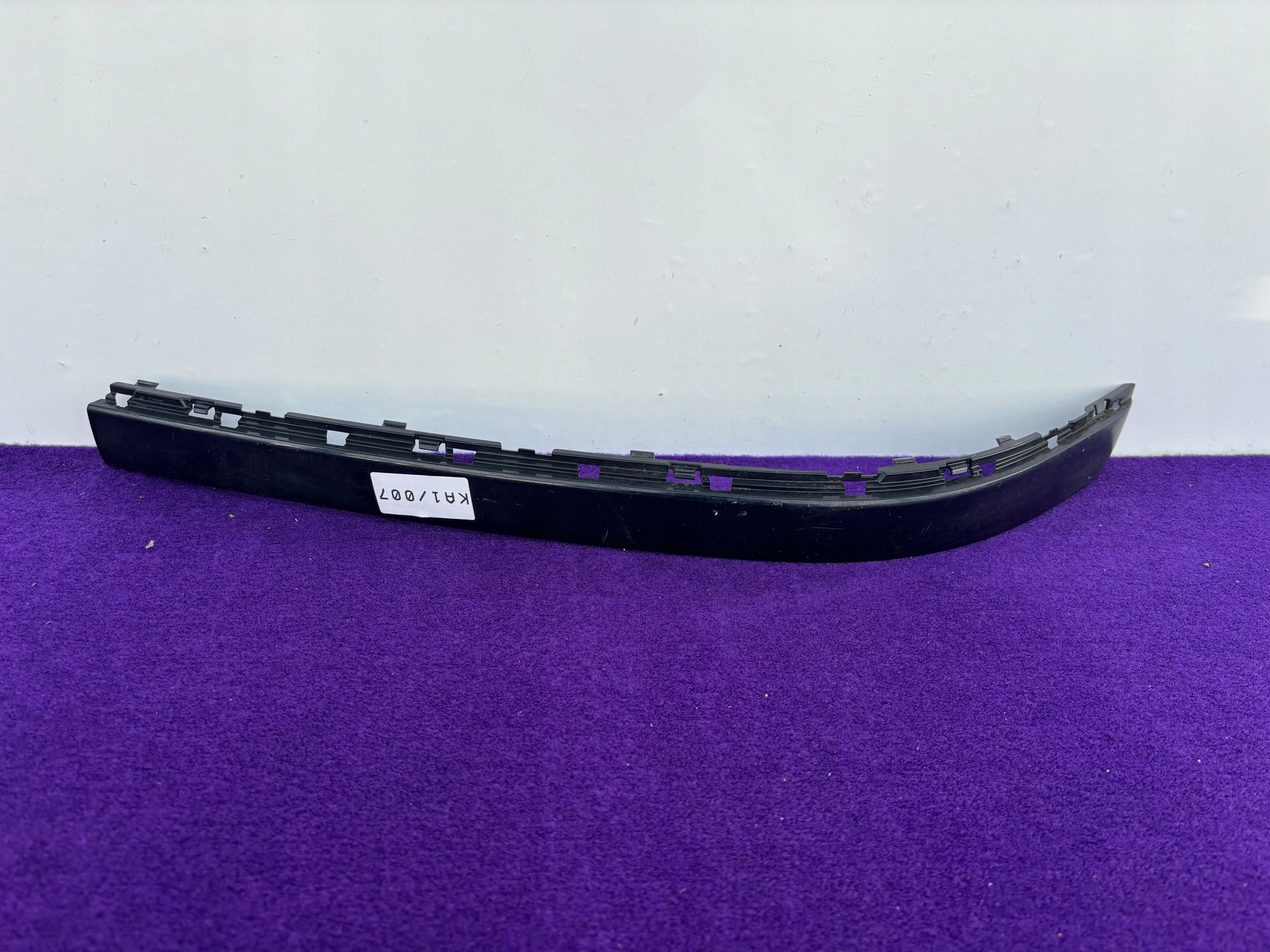 BMW 7 E65 E66 lišta nárazníku levý předek pod CHROM 51117135555 KA1/007