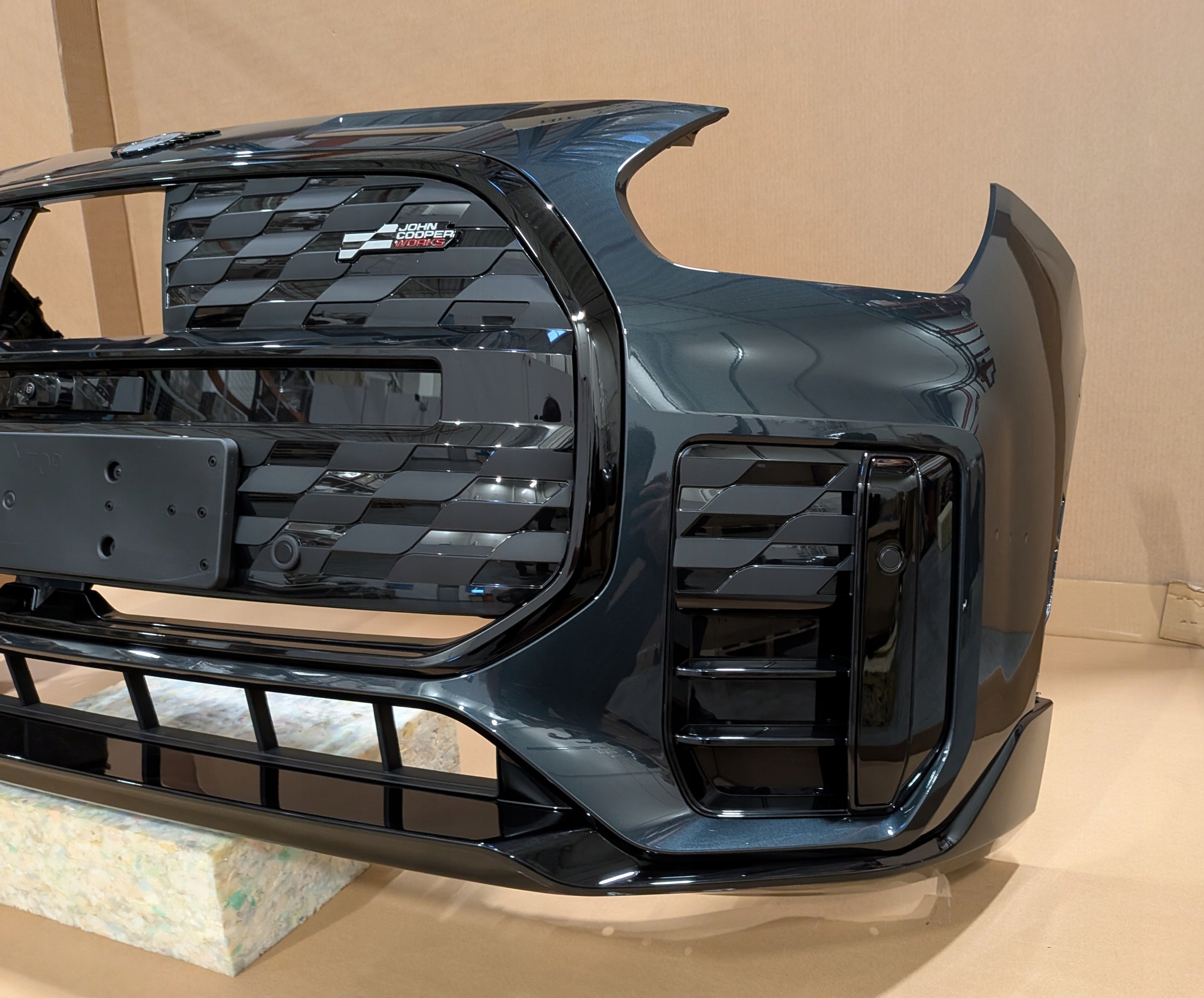 MINI U25 COUNTRYMAN JCW 2025 complete bumper front PDC KAMERA WC6P 0km