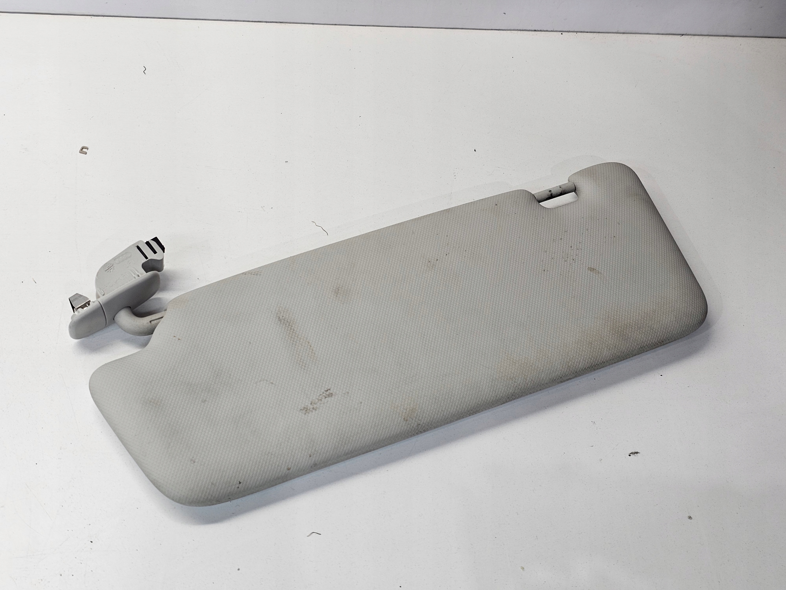 Blende Abdeckung PRZECIWSLONECZNA AUDI A4 B8 A5 8K0857552AF 8S0