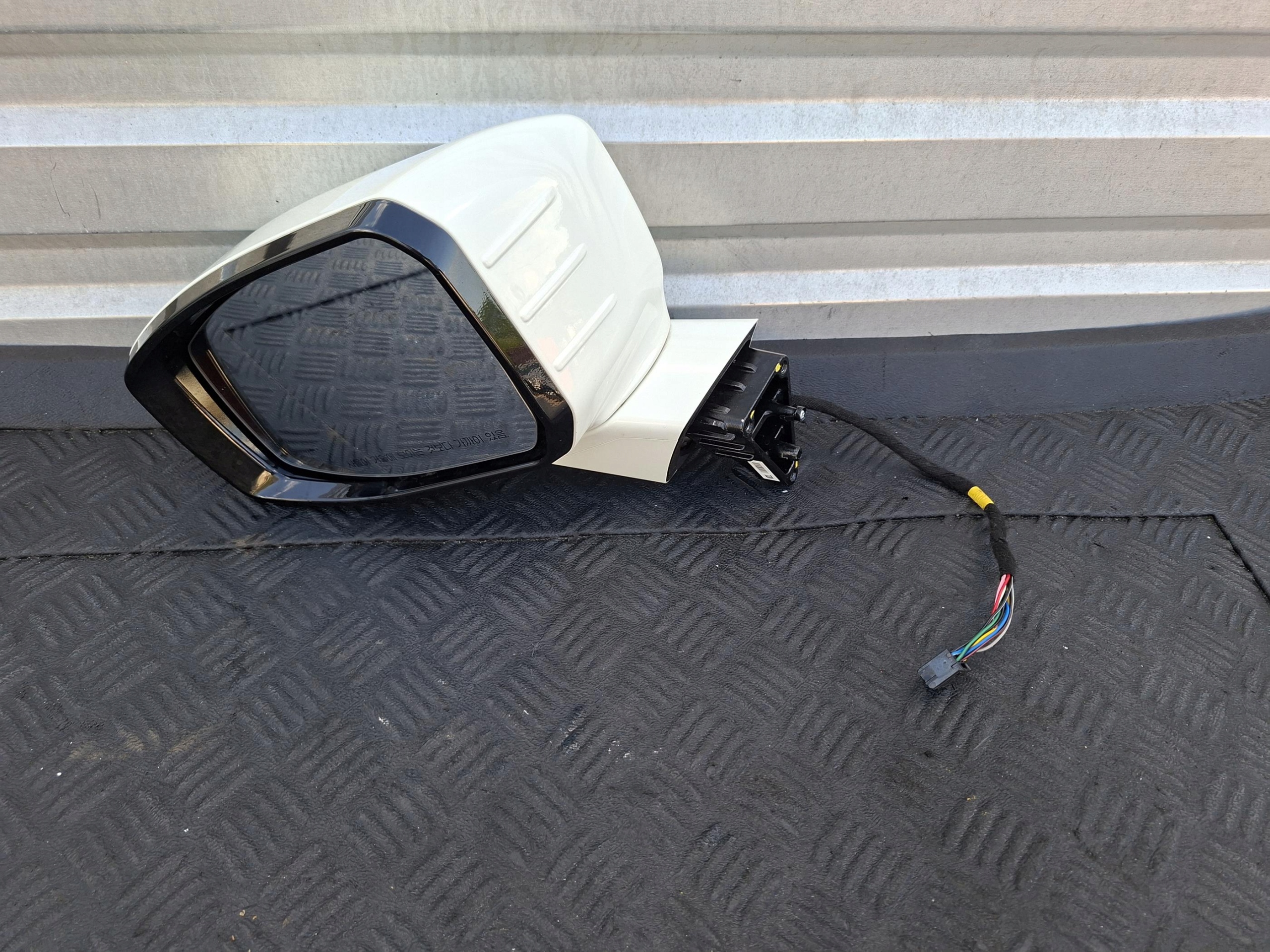 mirror left 11 PIN complete SSANGYONG KGM TORRES EVX WAA
