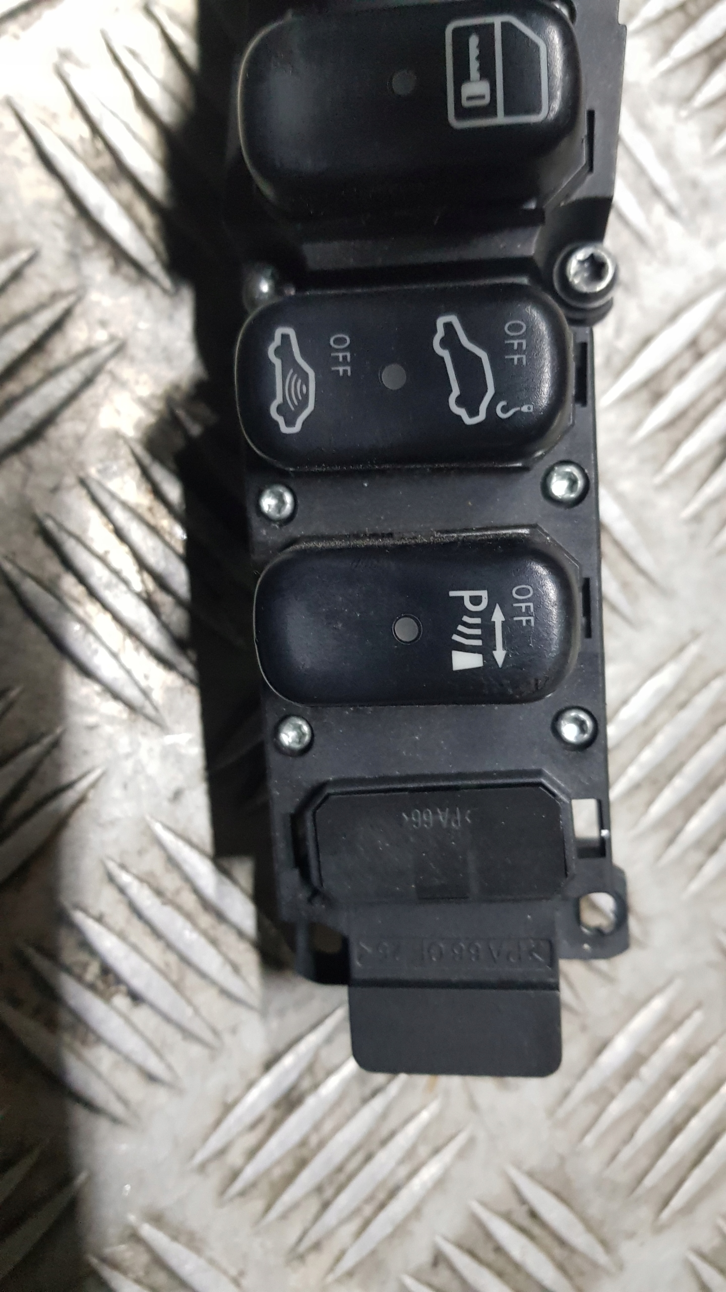 MERCEDES W220 switch PANEL AWARYJNY seats 2208215851