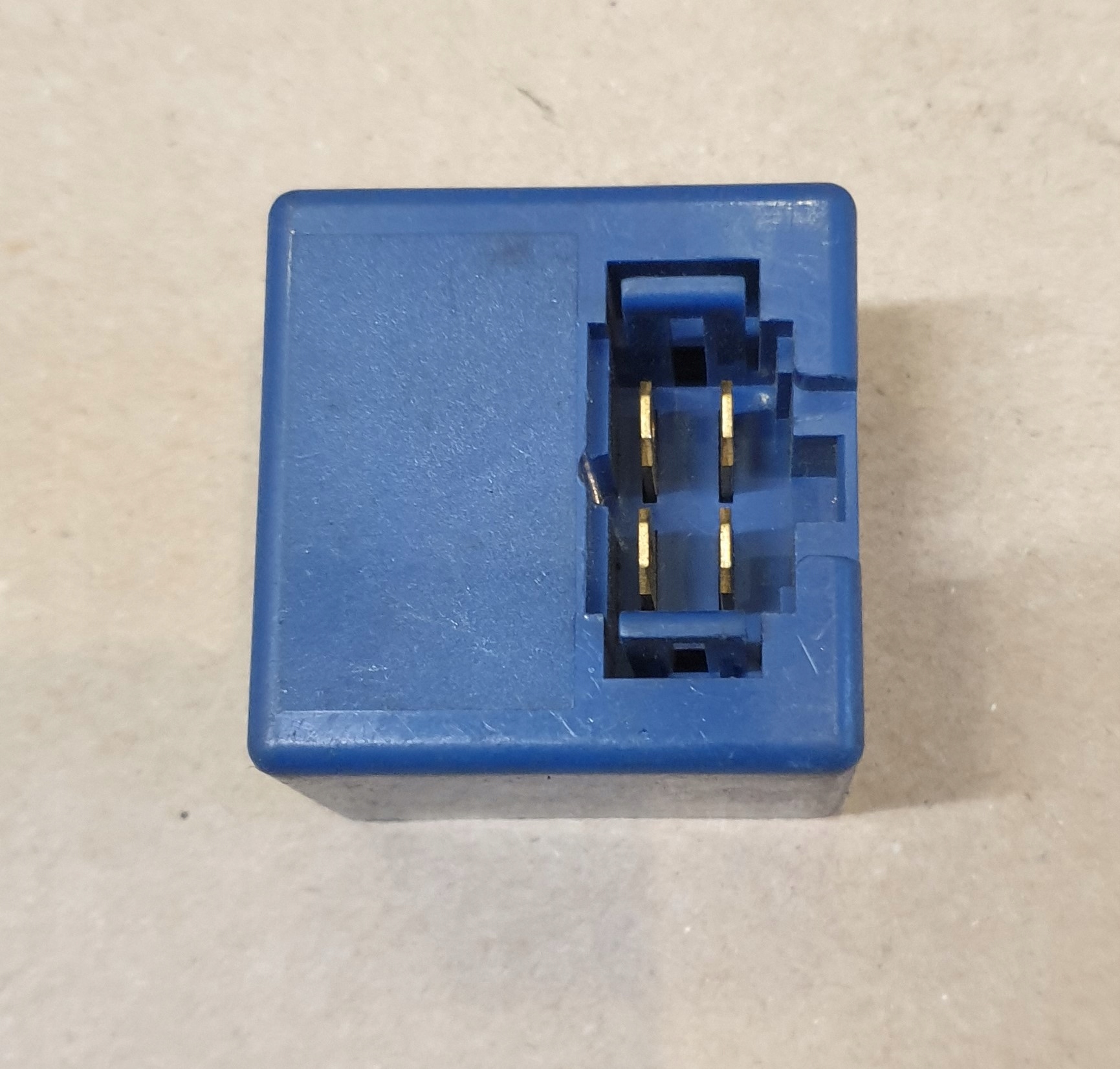 relay 4 PIN DAIHATSU CHARADE 85940-87702 OE EU