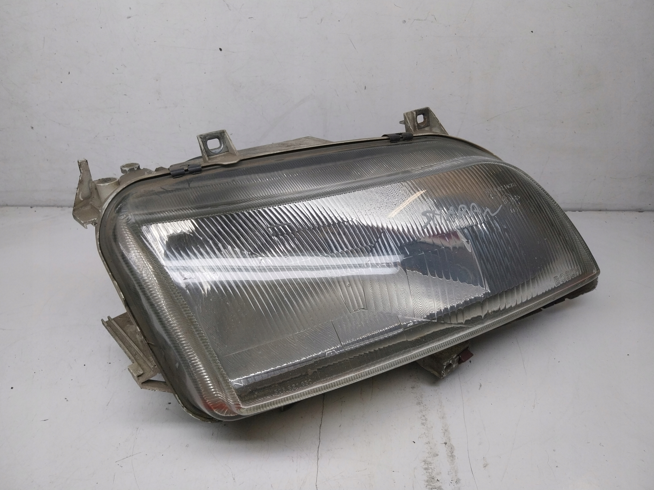 light right front VOLKSWAGEN SHARAN and right front EUROPA Bosch