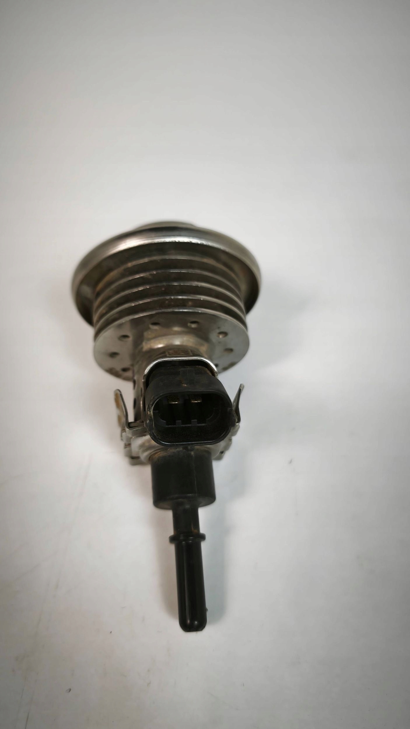 Opel Vivaro B Rnault Trafic III injector AdBlue 04440210453
