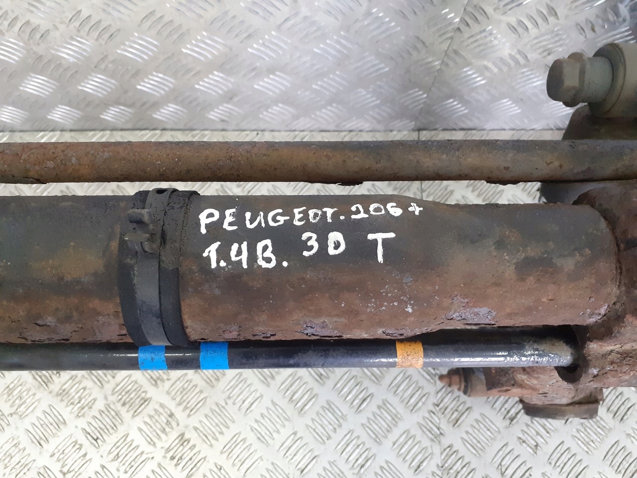 BELKA ZAWIESZENIA TYŁ PEUGEOT 206+ KKN Producent części Inny