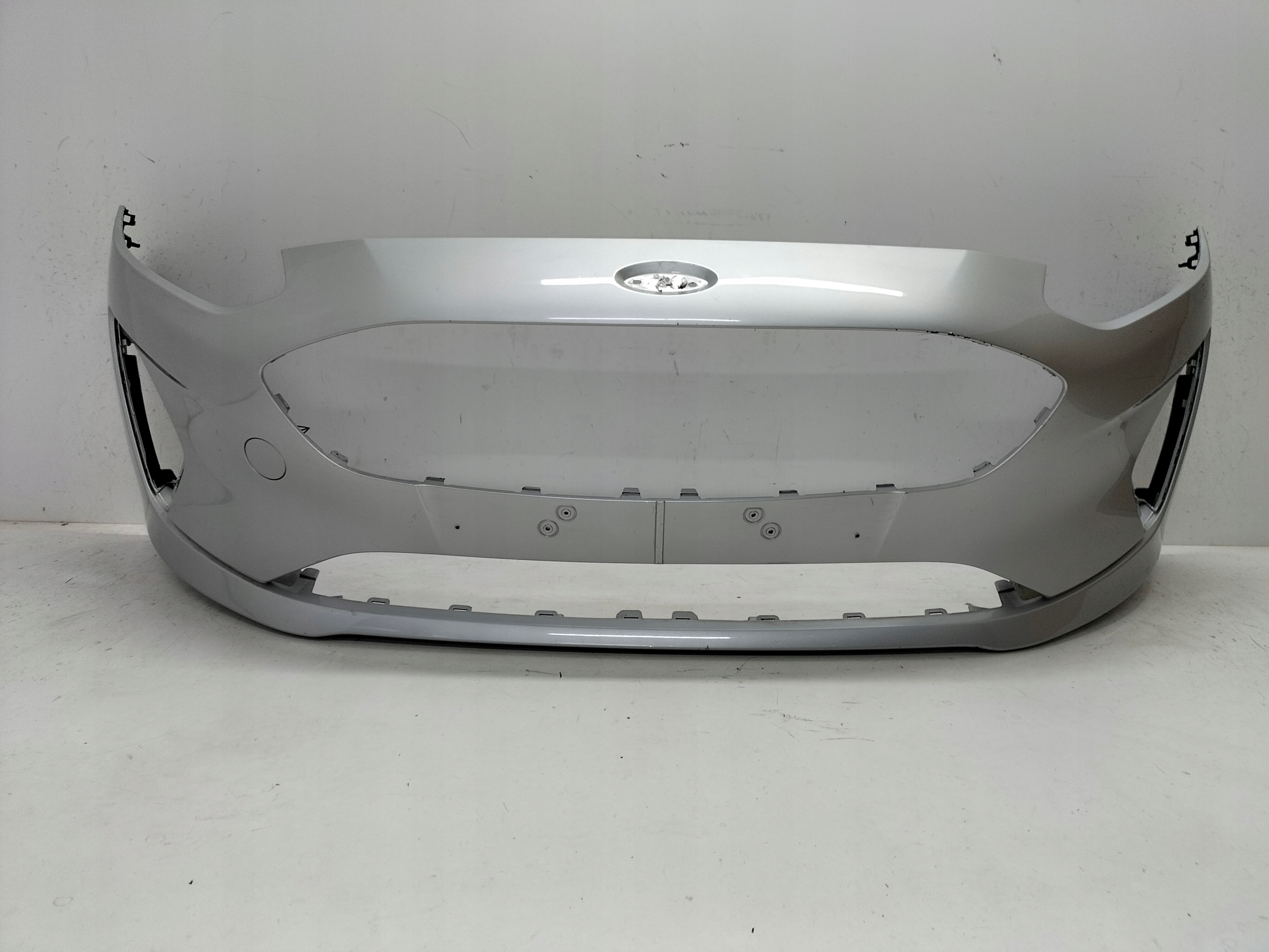 front bumper front FORD FIESTA MK8 17