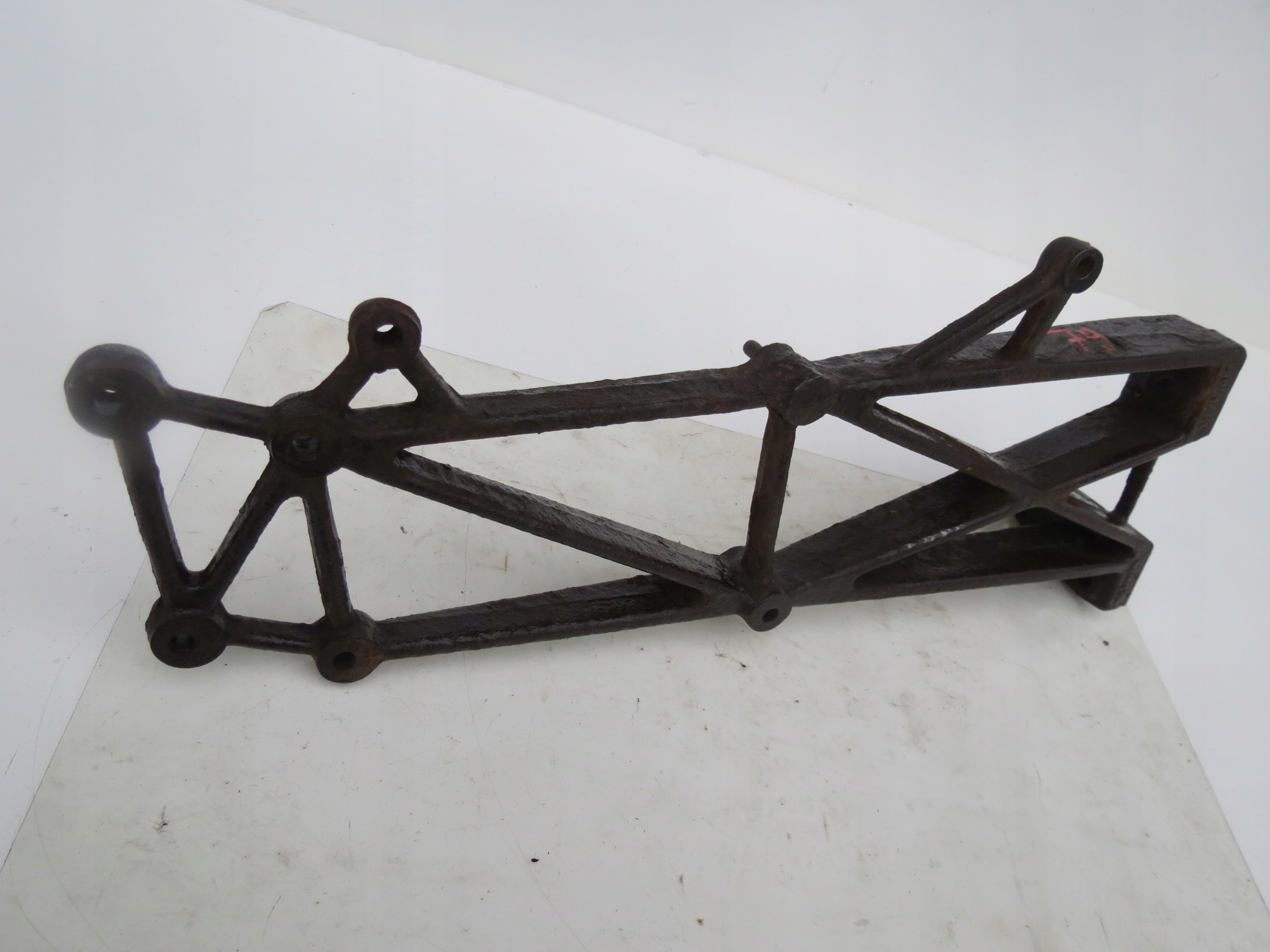 bracket holder console TLUMIKA SCANIA 124 420 R 1378482