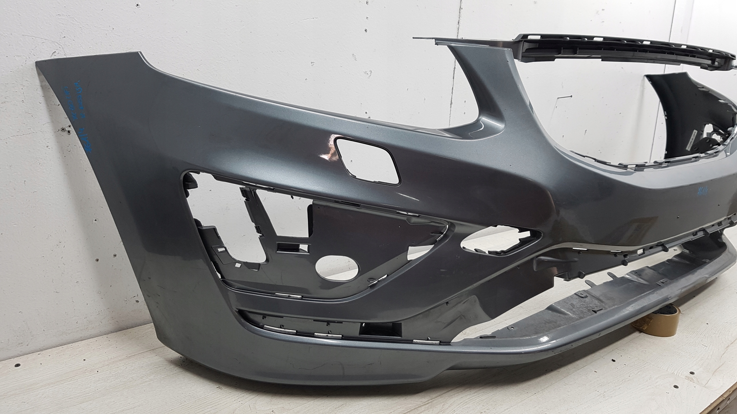 VOLVO XC 60 LIFT ZDERZAK PRZÓD Strona zabudowy przód