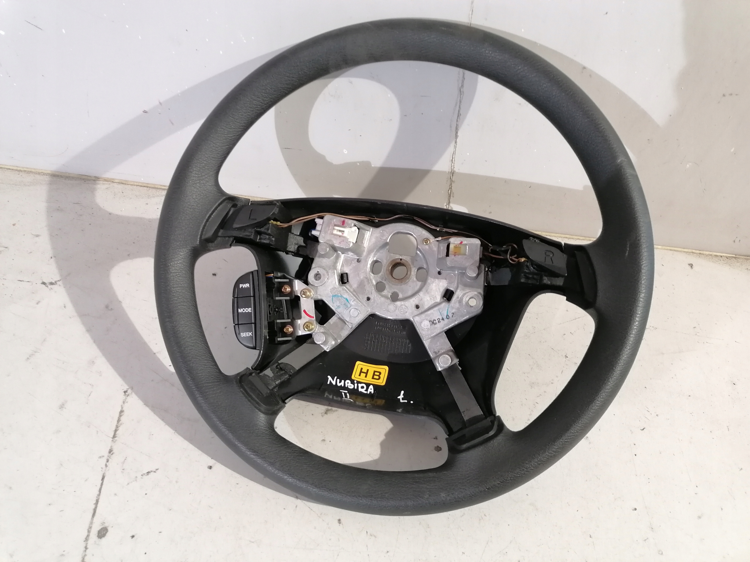 Daewoo Nubira II steering wheel,