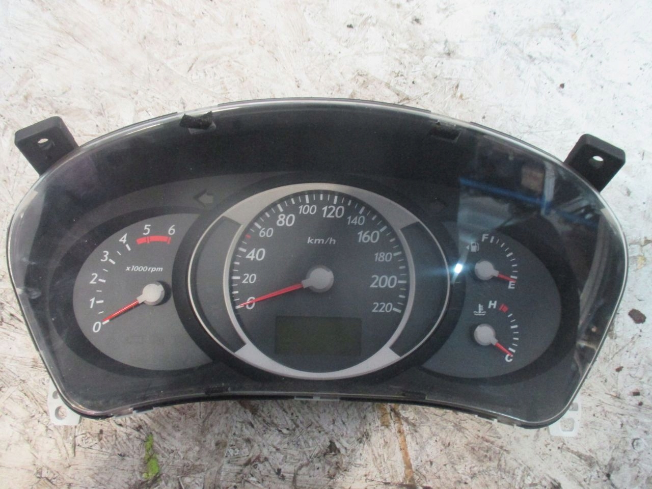 HYUNDAI TUCSON and 2.0CRDI dials 940132E480