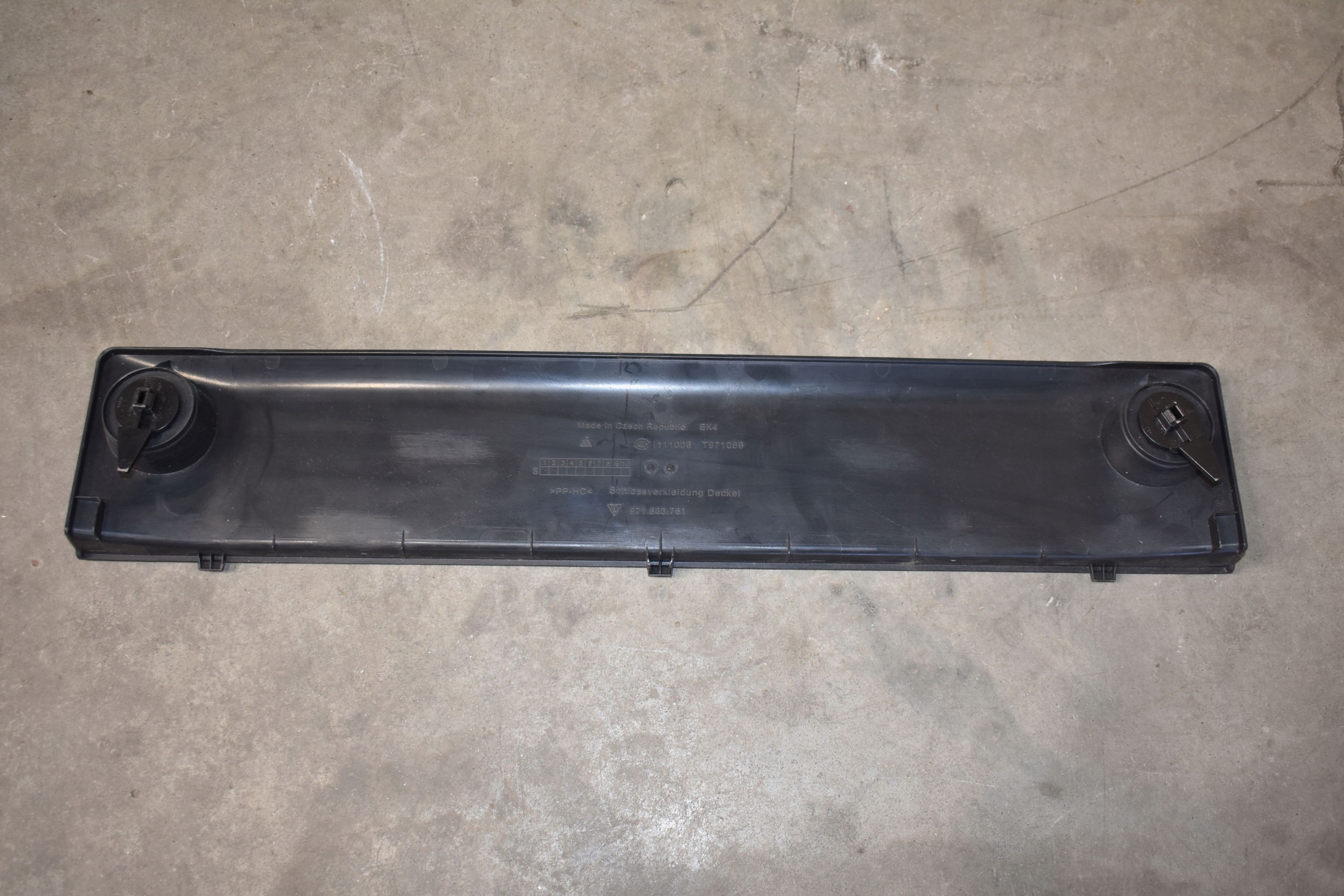 IDEALNA cover spoiler PORSCHE PANAMERA 971 1