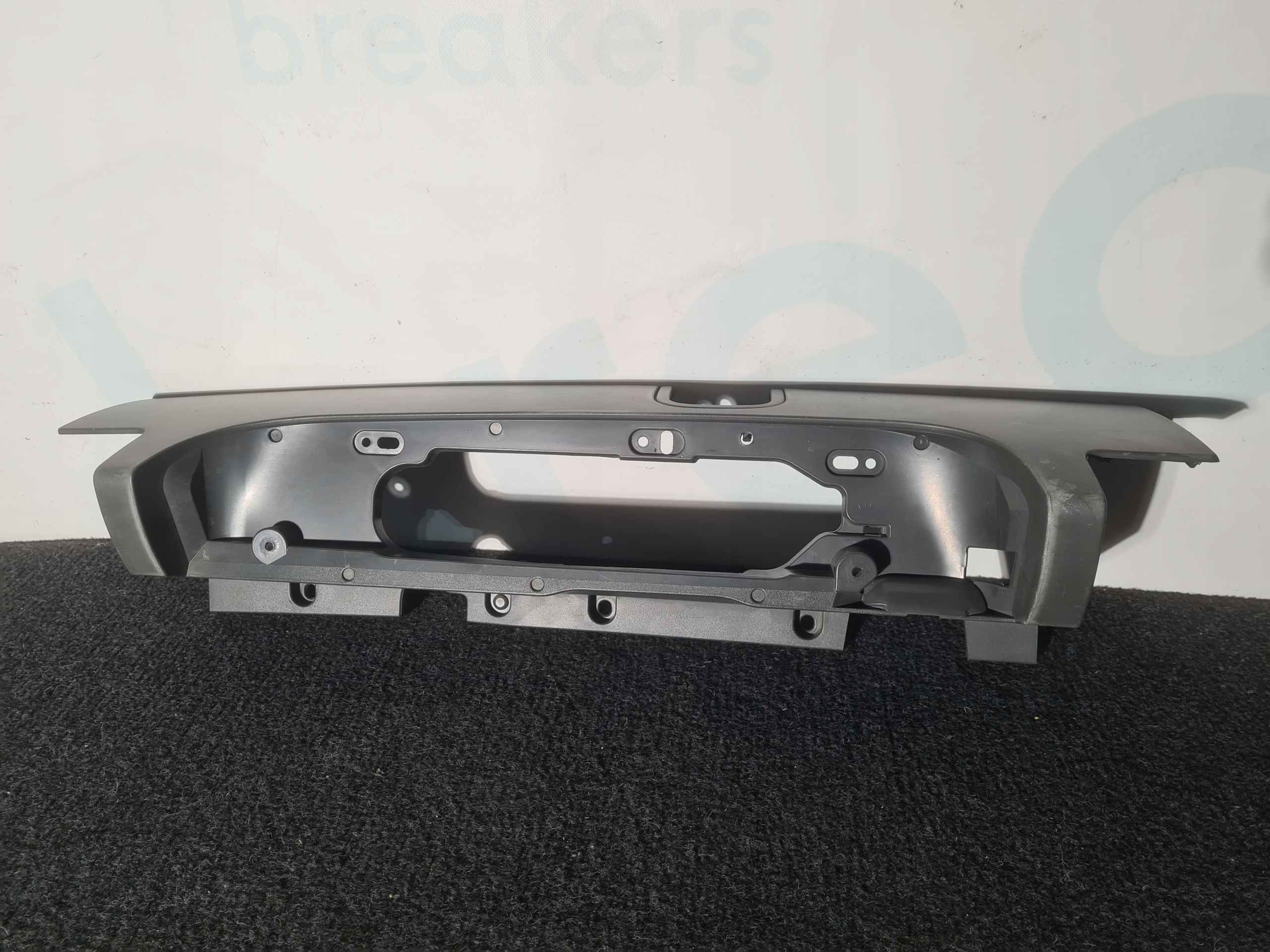 265A60118R - Корпус фонаря задний правый OPEL VIVARO A TRAFIC II