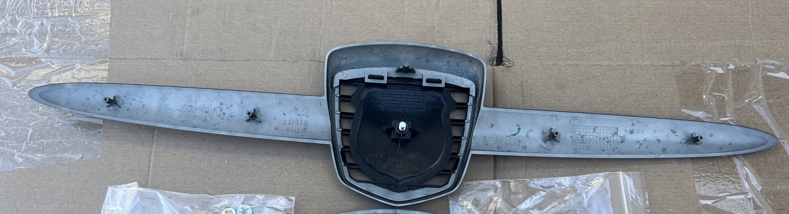 GRILL ATRAPA ZDERZAKA PRZÓD FIAT 500 ABARTH Producent części FIAT