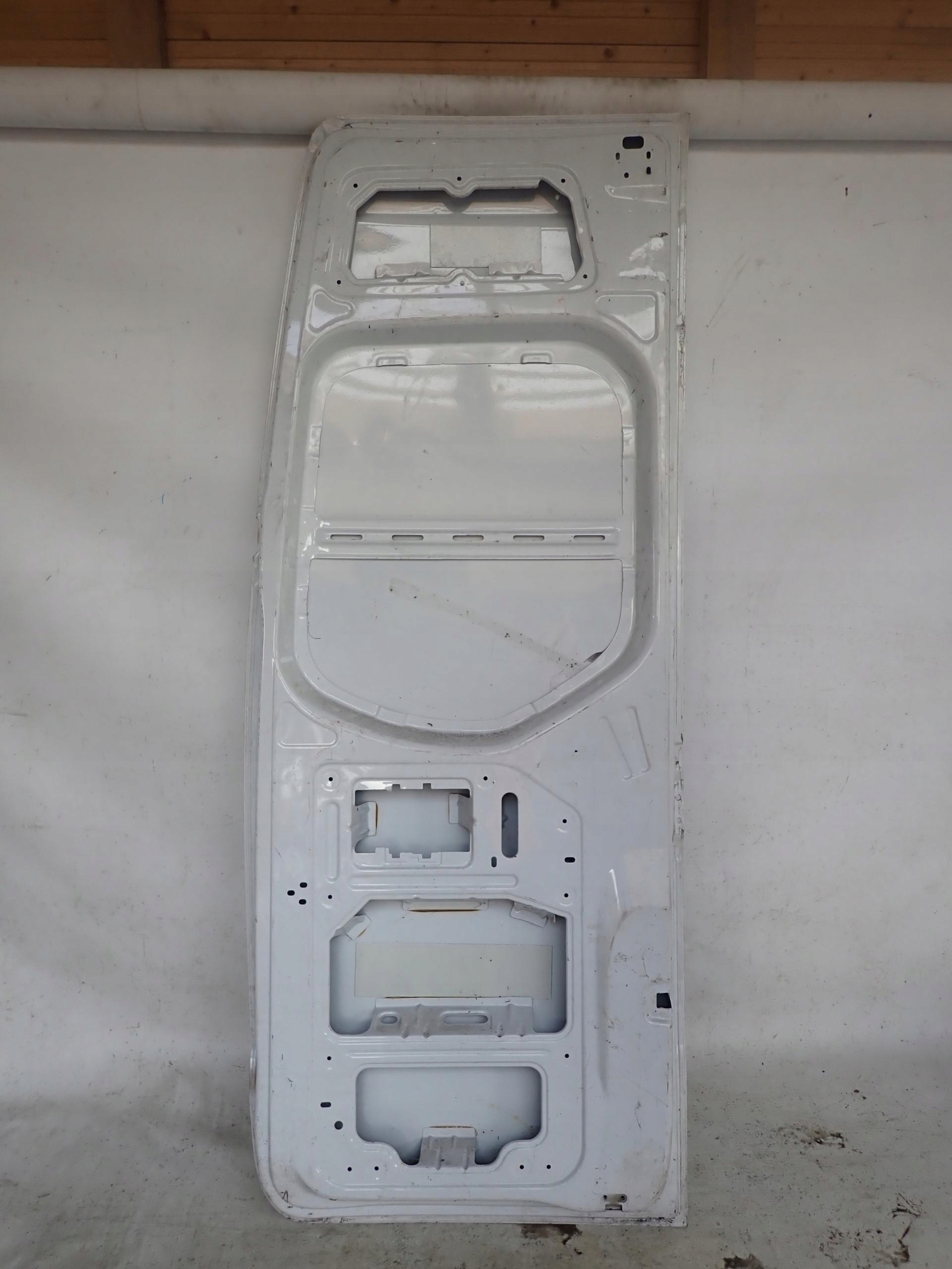 MERCEDES SPRINTER W907 18- Tür rechts heck hinten