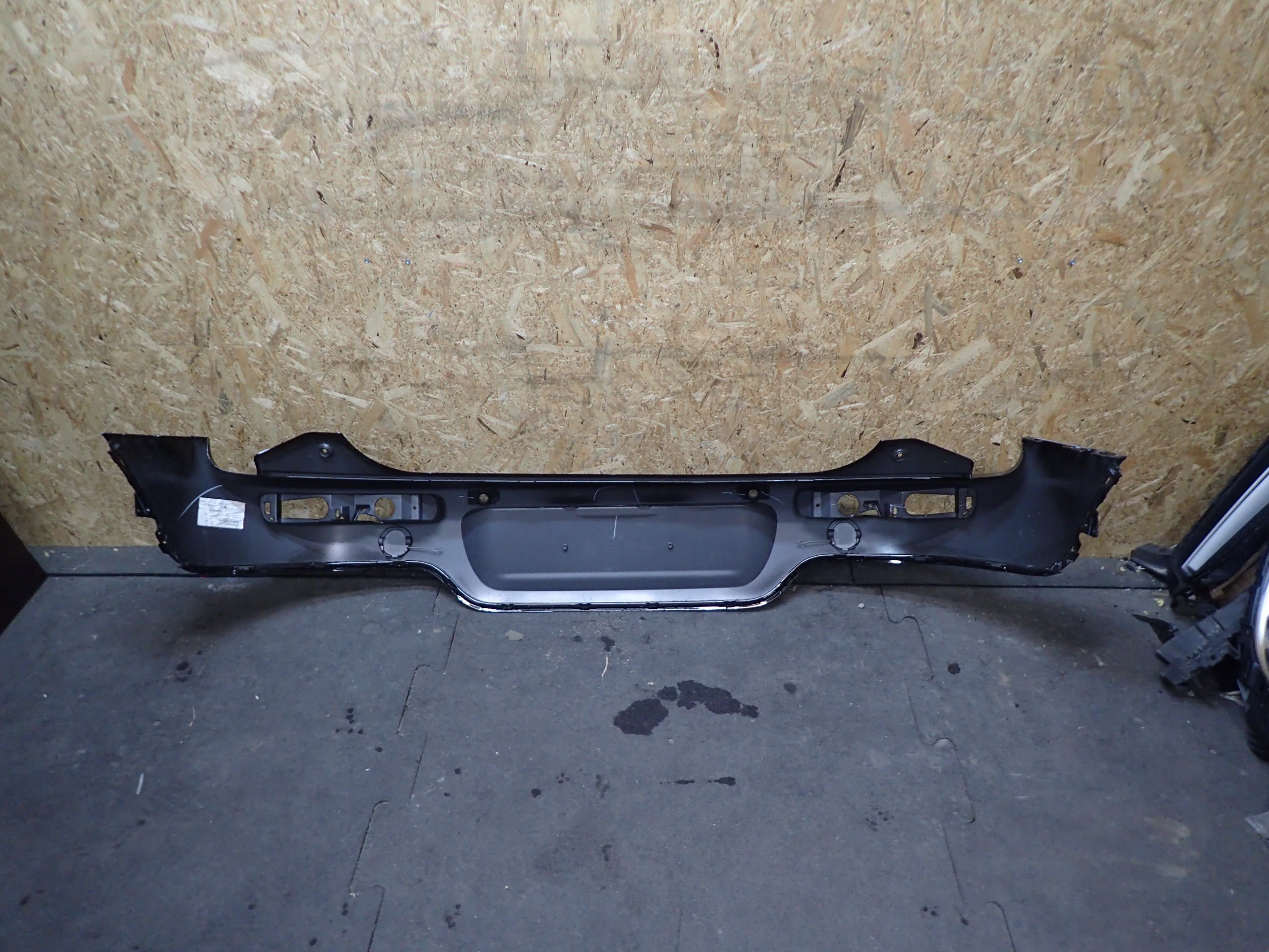STOSSSTANGE HECK MINI COOPER F54 CLUBMAN