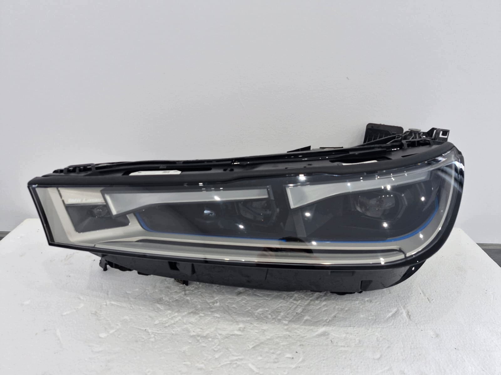light left BMW IX M60 FULL LED Laser